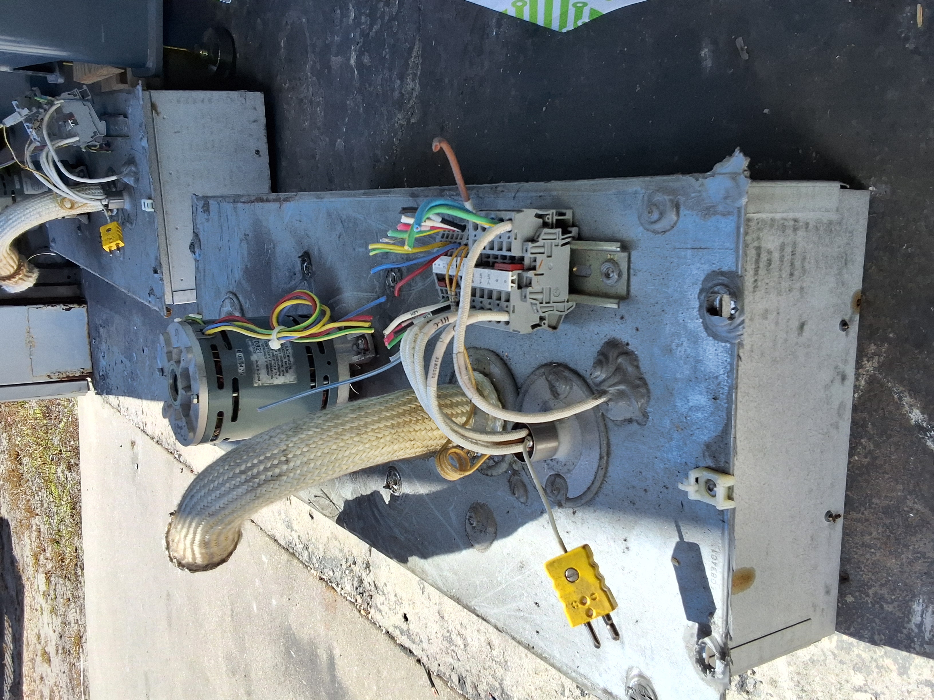 Used VITRONICS SOLTEC XPM2-730 REFLOW OVEN HEATER ASSEMBLY 