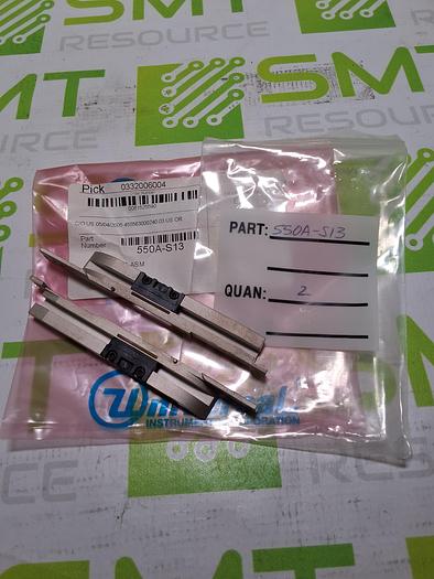 Used UNIVERSAL INSTRUMENTS 550A-S13 TAPE GUIDE ASSEMBLY - LOT OF 2 -