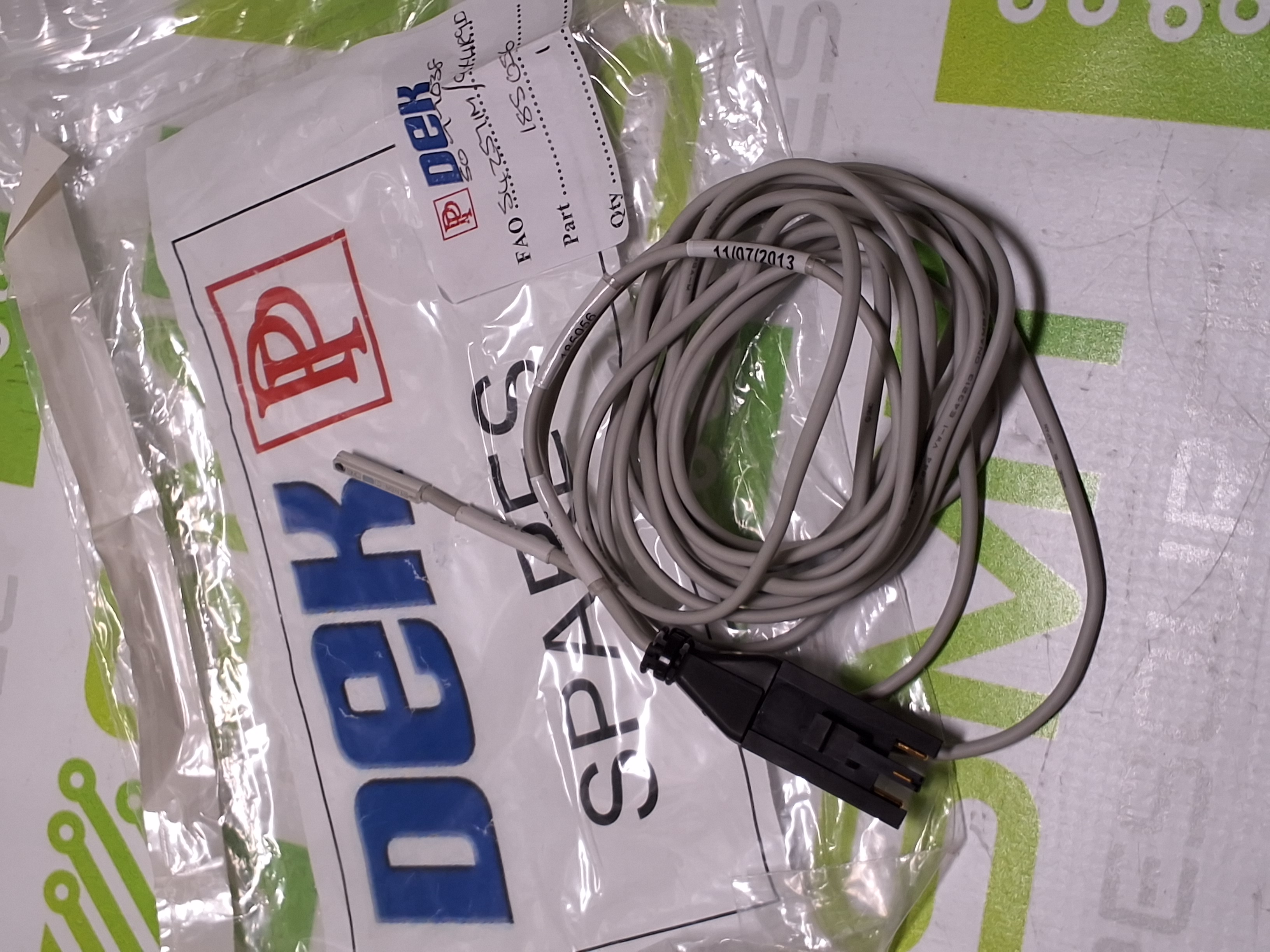 Used UNIVERSAL INSTRUMENTS 185056 BOM LOOM LID BOLT SENSOR CABLE 