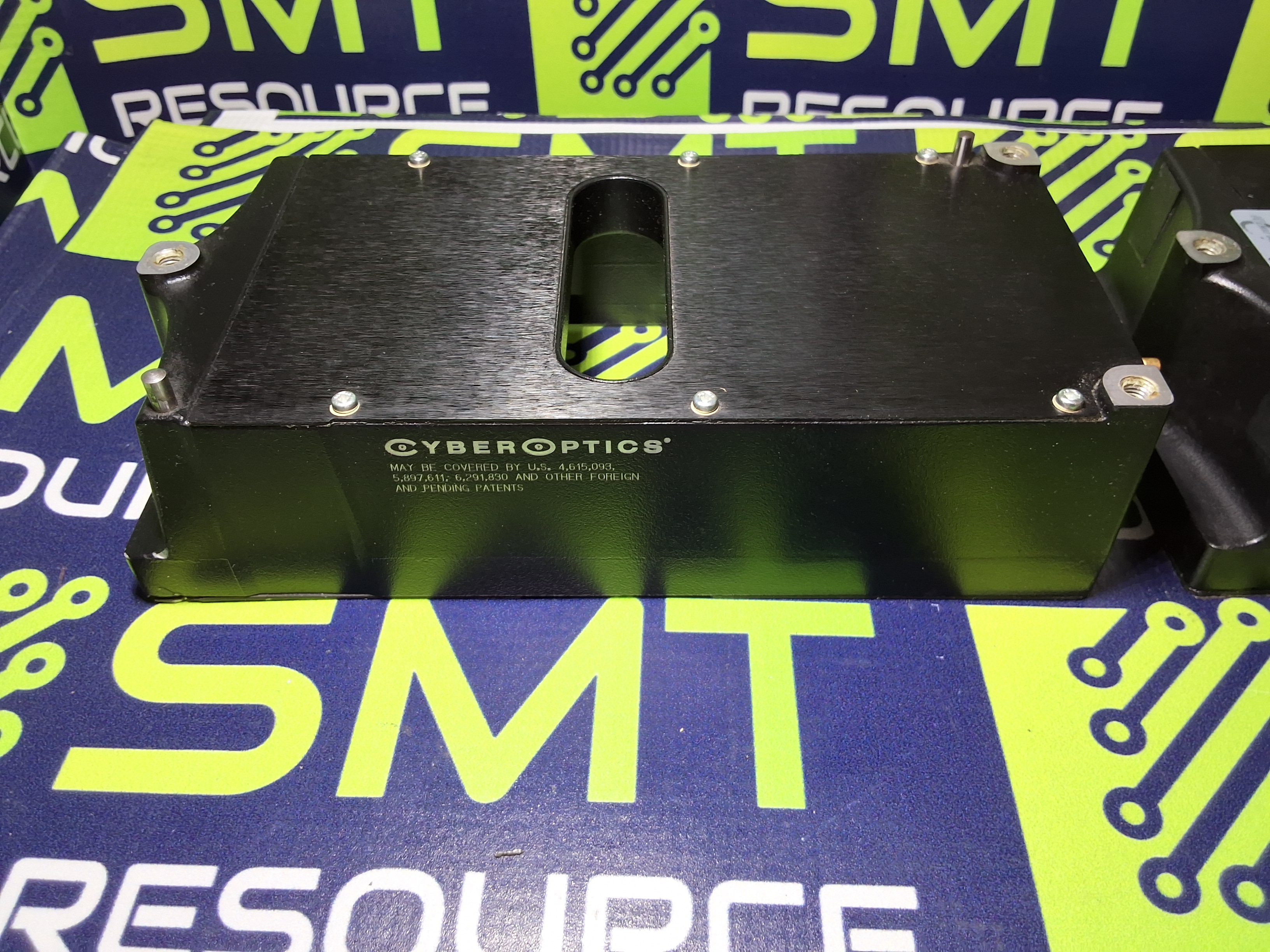 Used CYBEROPTICS LASERALIGN 8008000 CLASS 1 LASER SENSOR