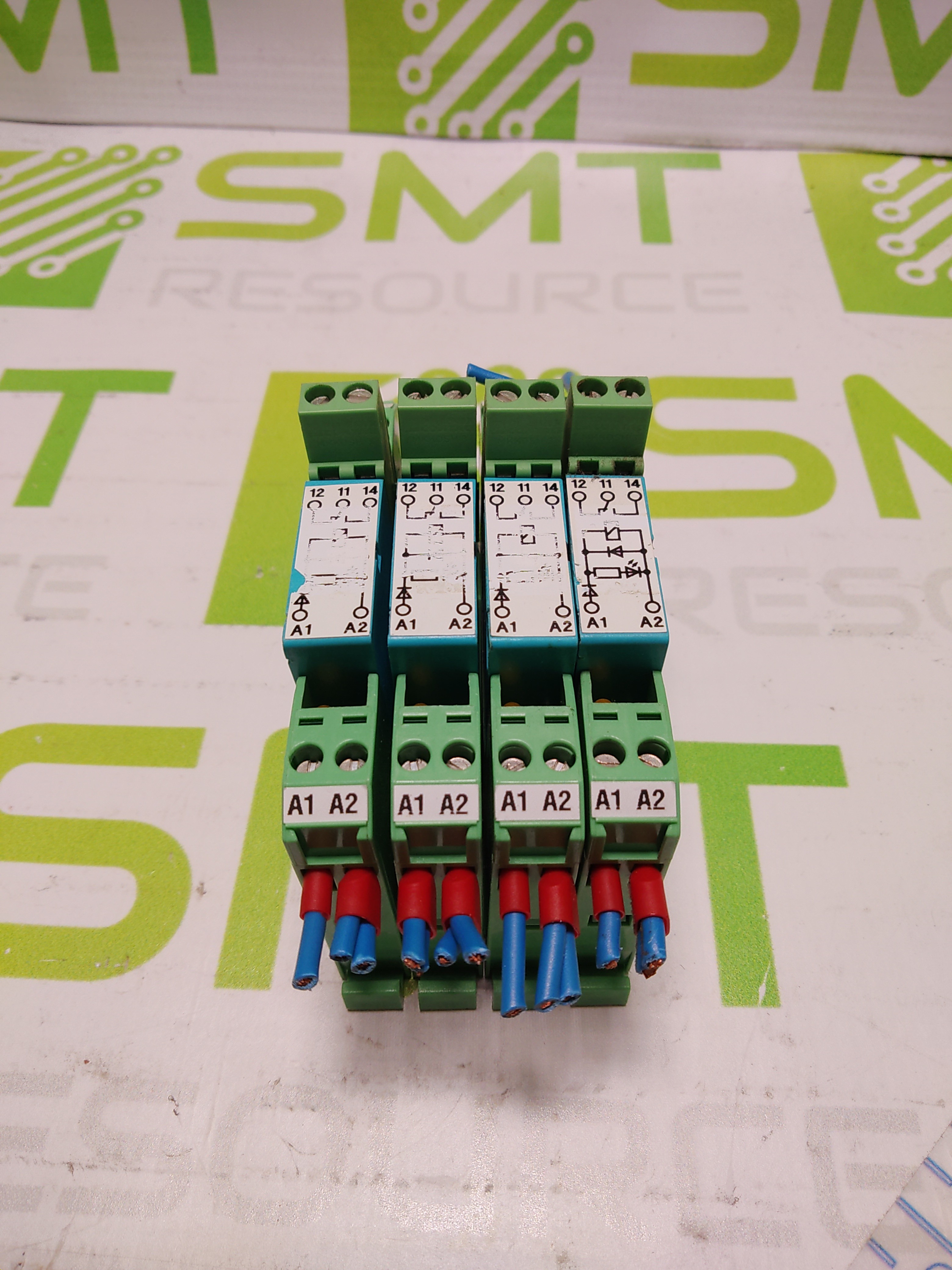 Used PHOENIX CONTACT 2942153 EMG 10-REL/KSR-G 24/21-LC RELAY MODULE