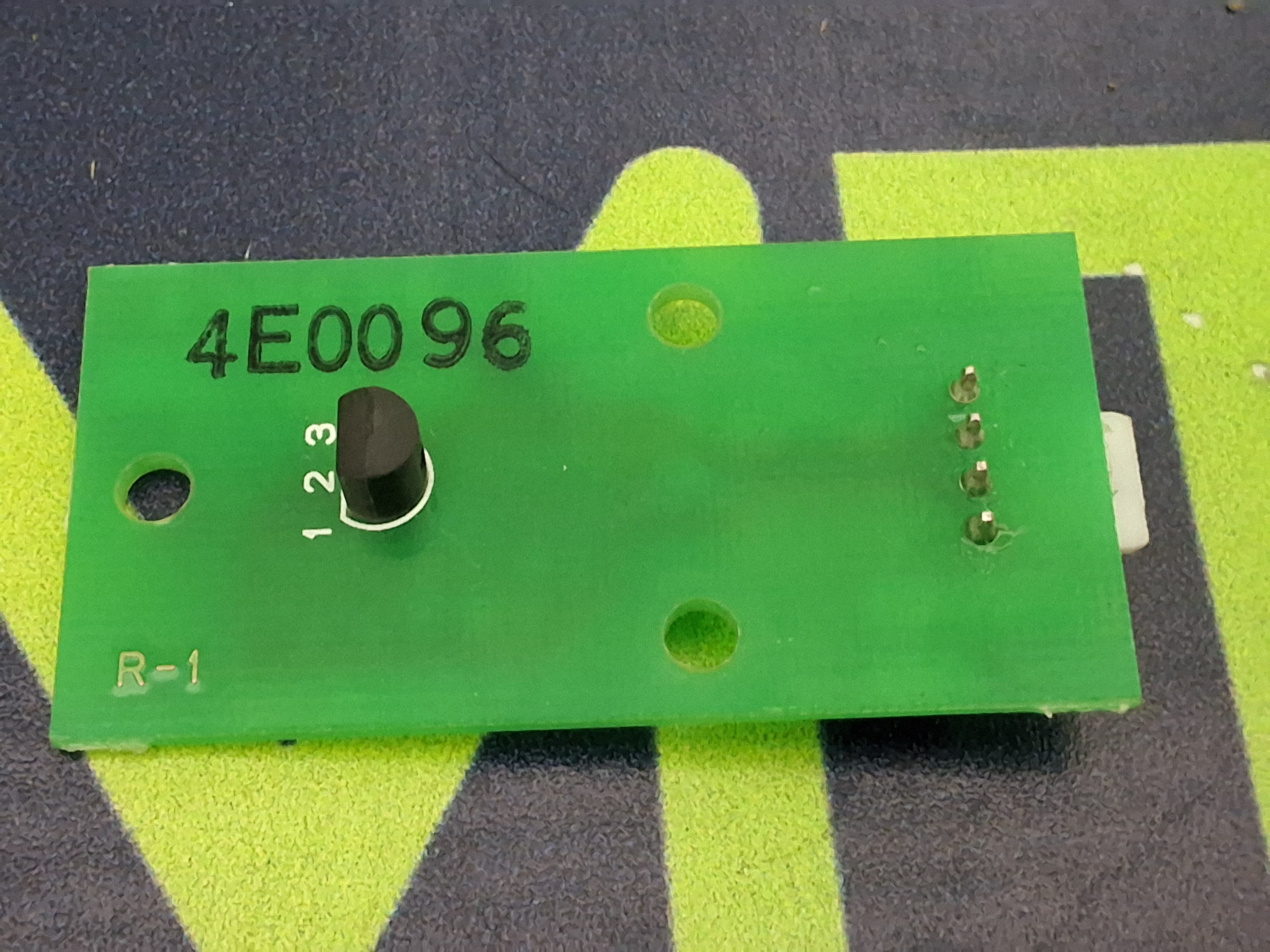 Used JUKI 40029824 TEMPERATURE SENSOR PCB ASSEMBLY