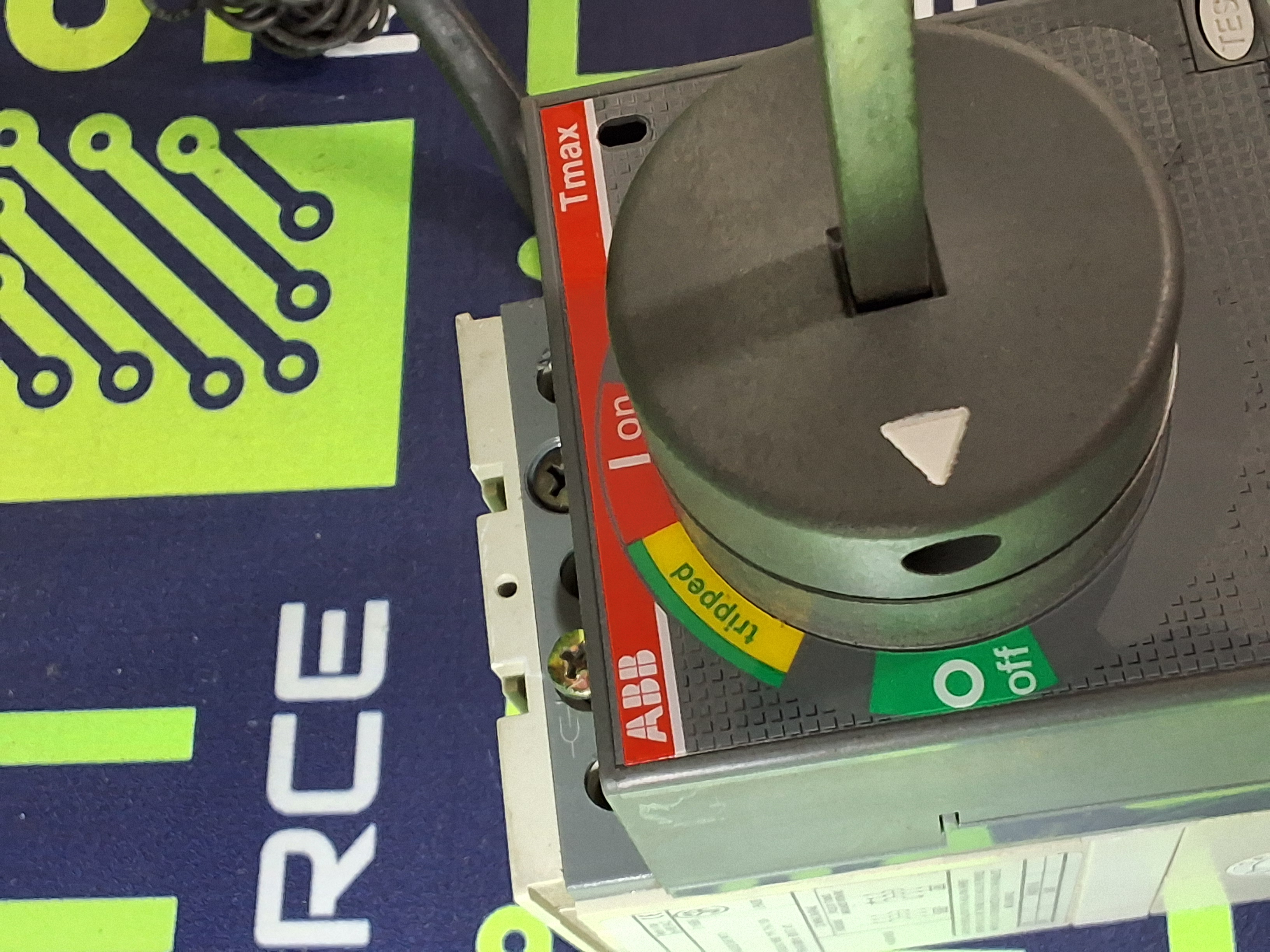 Used ABB TMAX T1N-D CIRCUIT BREAKER ROTARY SWITCH 