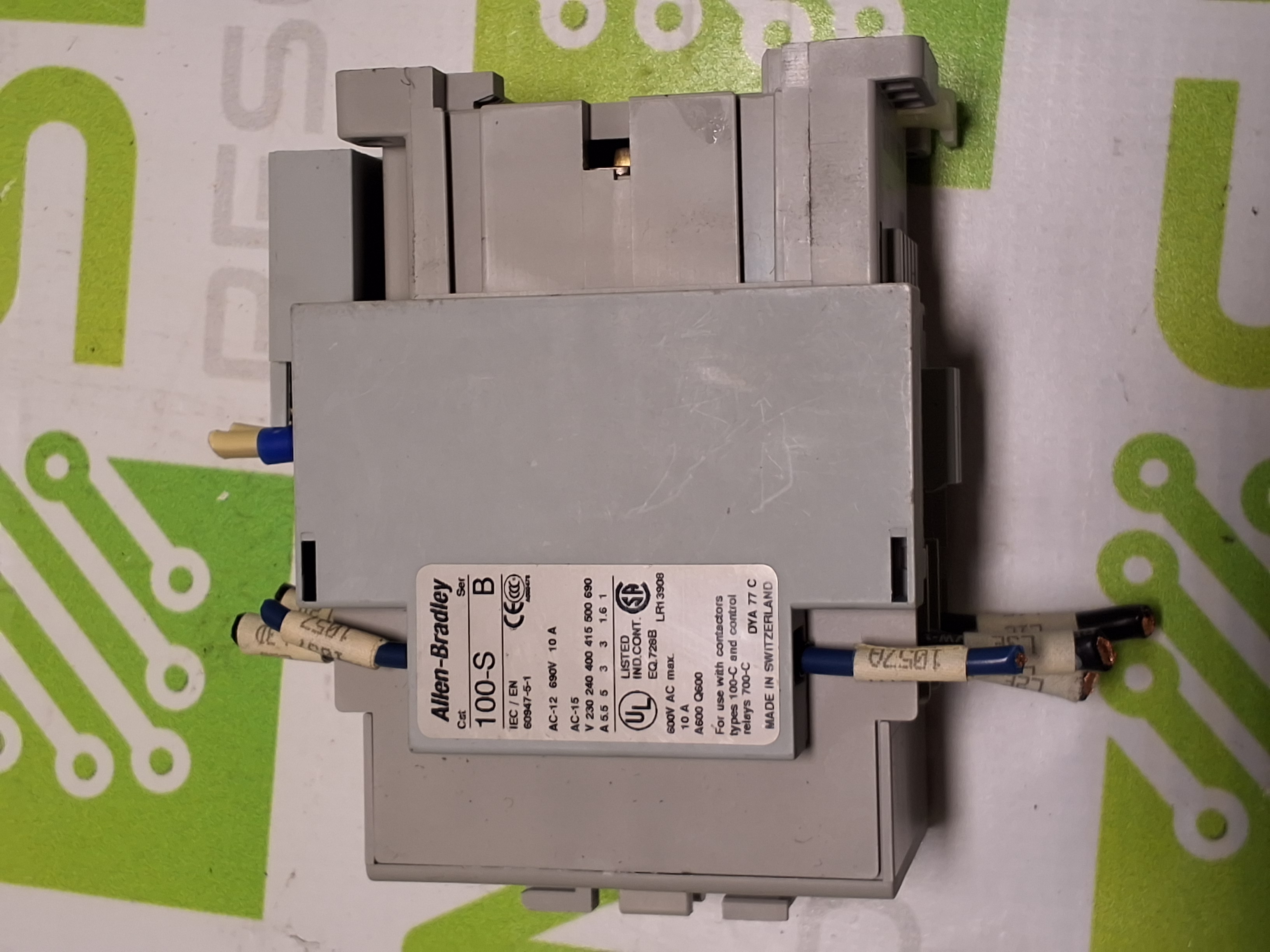 Used ALLEN-BRADLEY 100-C37*00 CONTACTOR