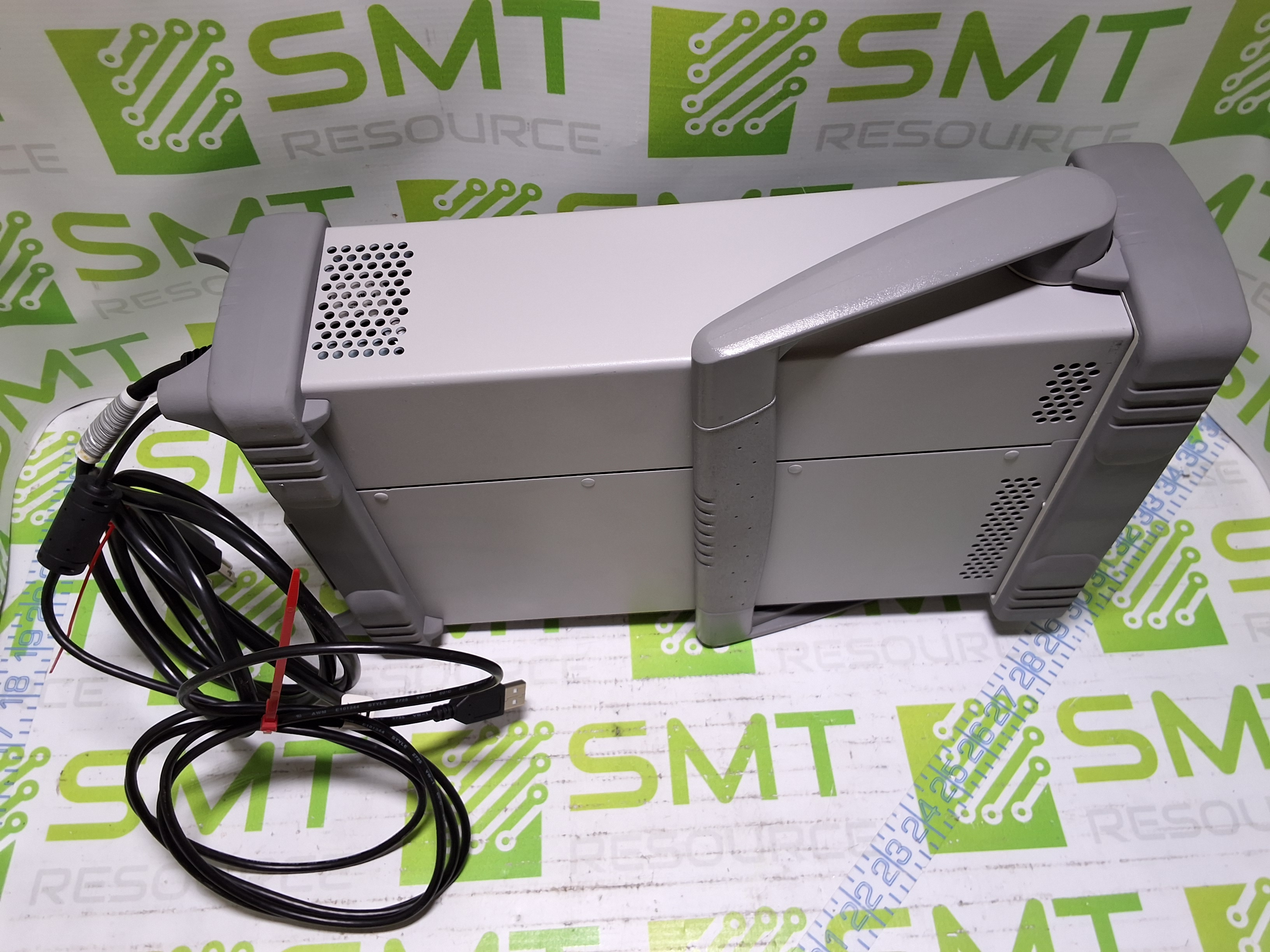 Used KEYSIGHT / AGILENT 34972A LXI DATA ACQUISITION / SWITCH UNIT