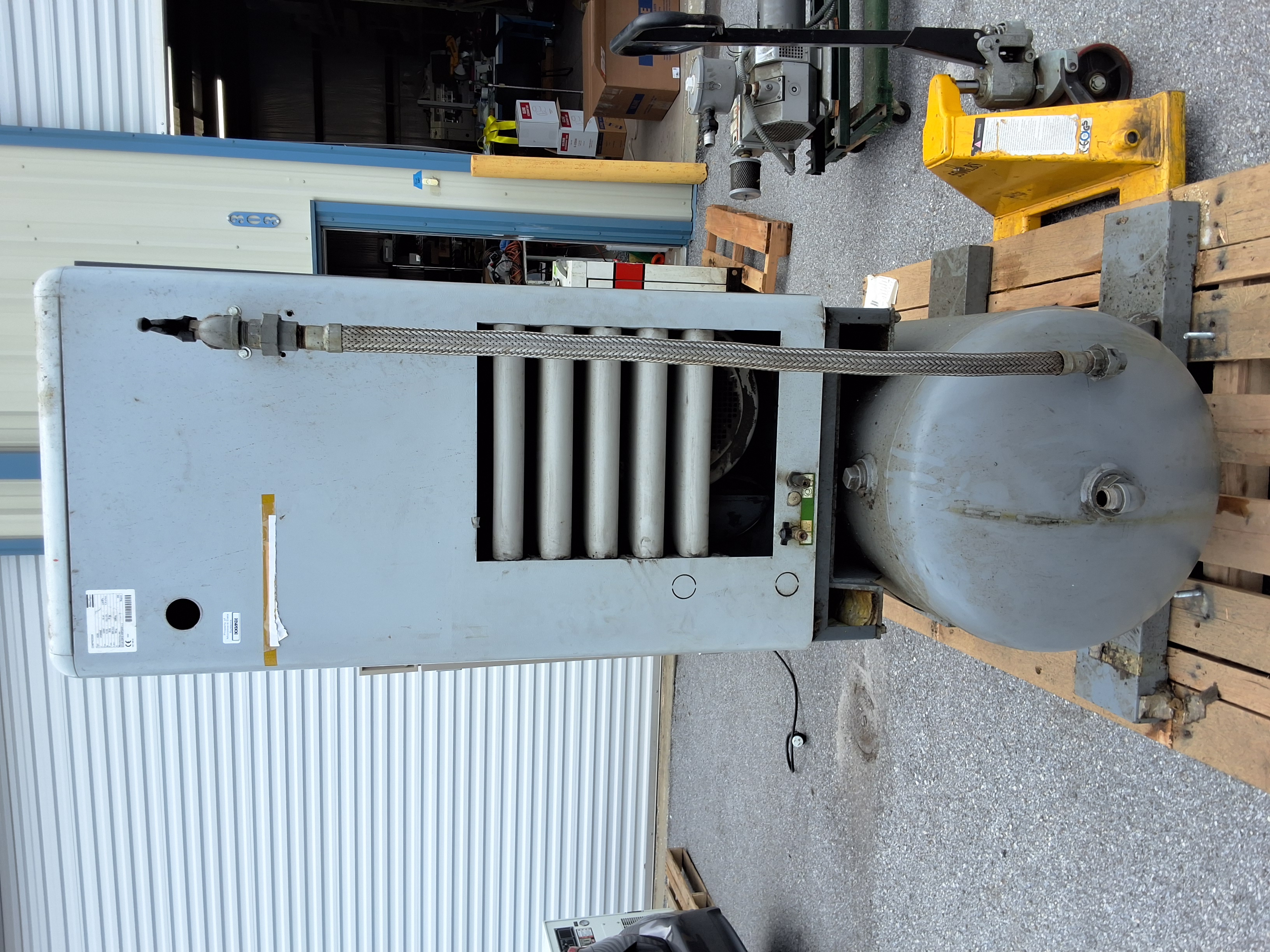 Used ATLAS COPCO GA30C FF WORKPLACE AIR SYSTEM 40HP (30kW) INDUSTRIAL ROTARY SCREW AIR COMPRESSOR WITH BUILT-IN REFRIGERANT AIR DRYER