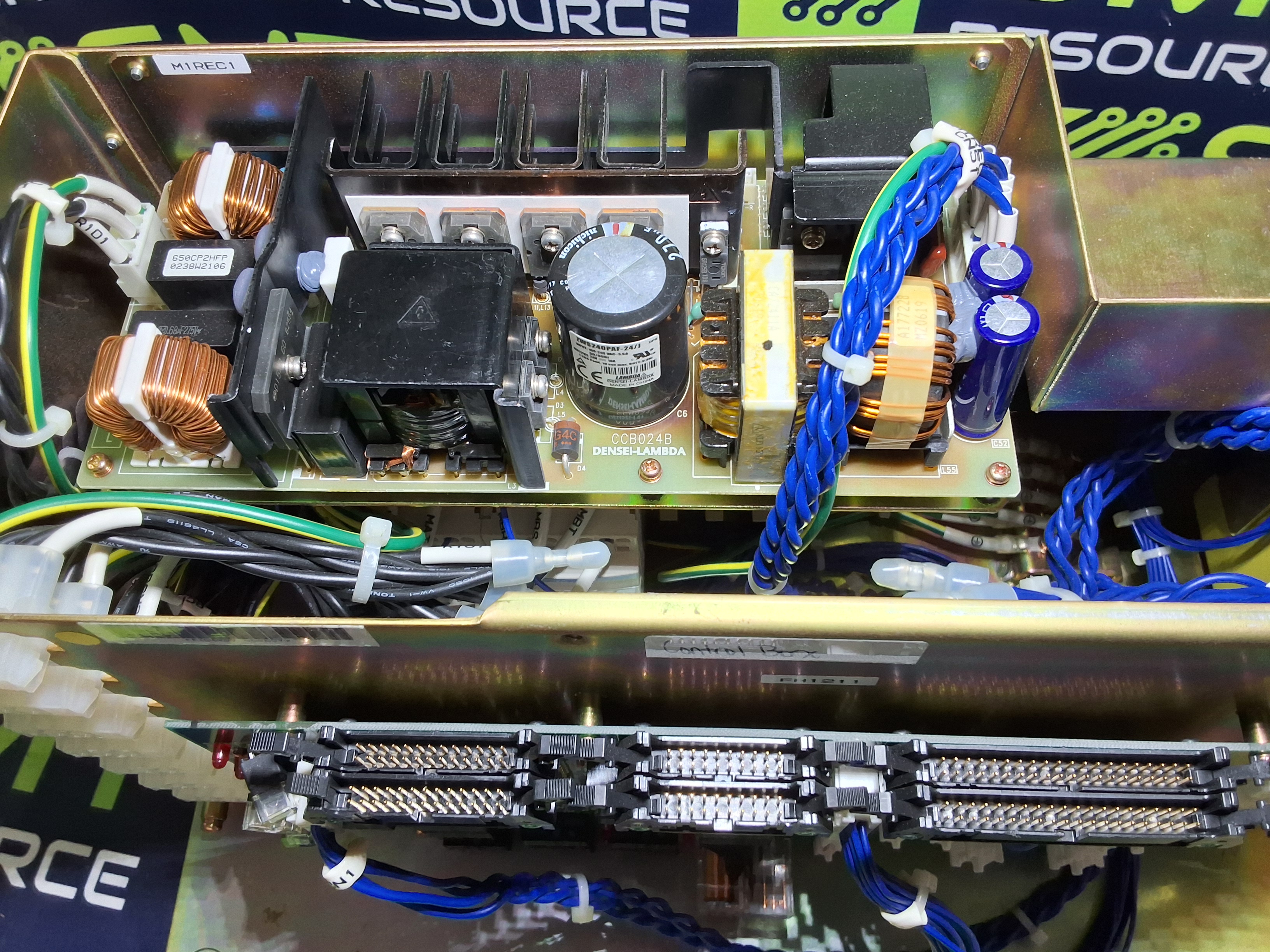 Used FUJI NXT AJ04909 060007 MODULE CONTROL BOX