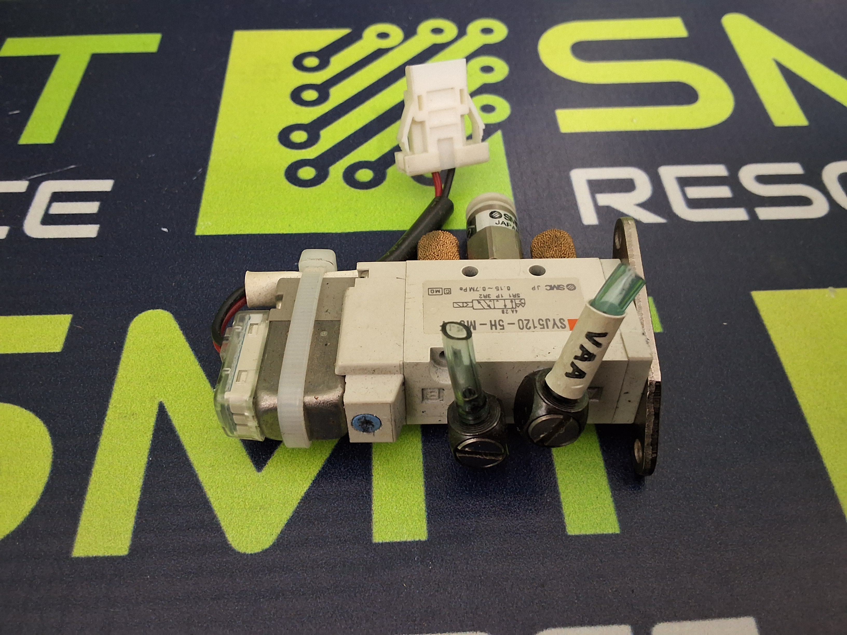 Used SMC SYJ5120-5H-M5-F PNEUMATIC SOLENOID VALVE