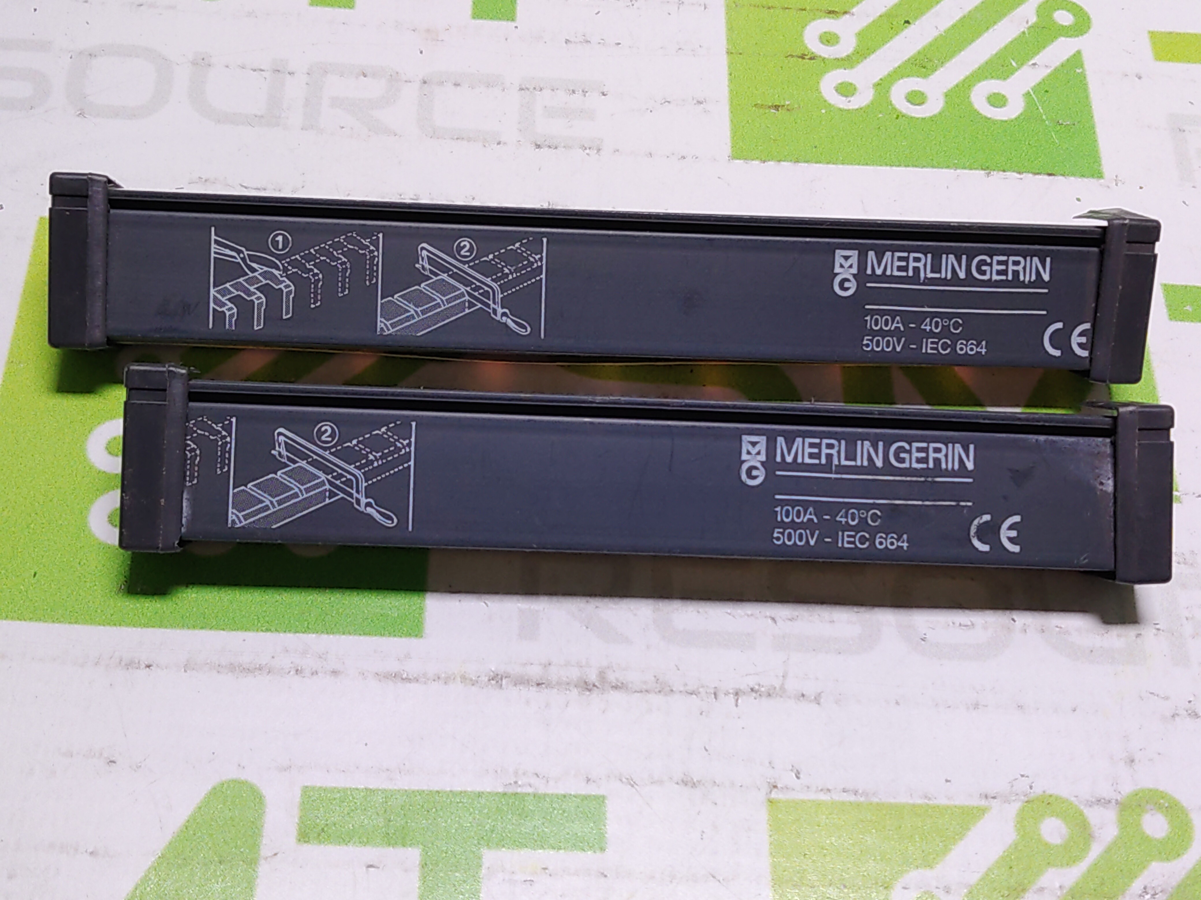 Used MERLIN GERIN BUSBAR 100A 500V IEC 664