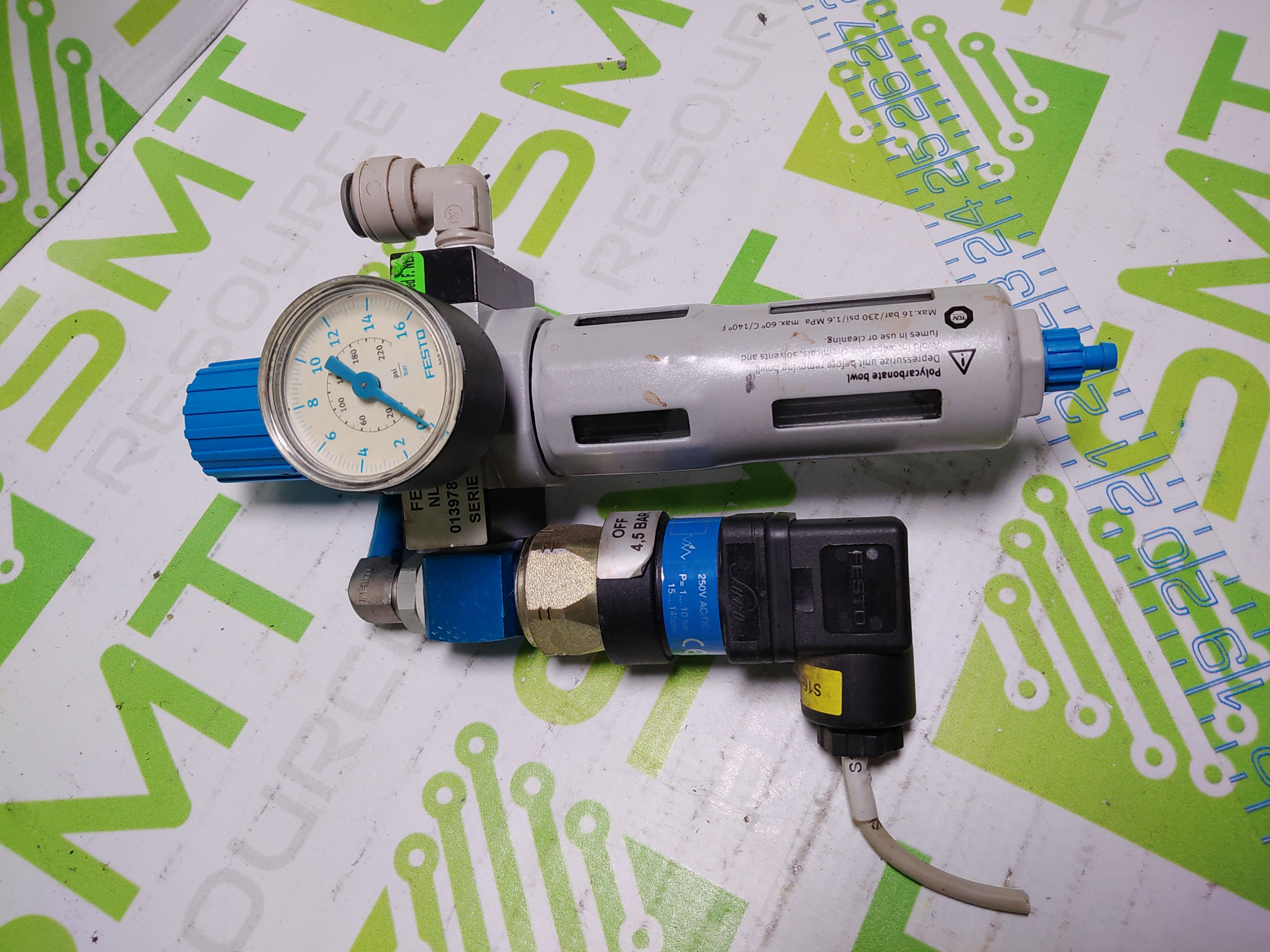 Used FESTO LFR-D-5M-MINI WITH FESTO PEV-1/4-A-SW27-B-OD PRESSURE SWITCH
