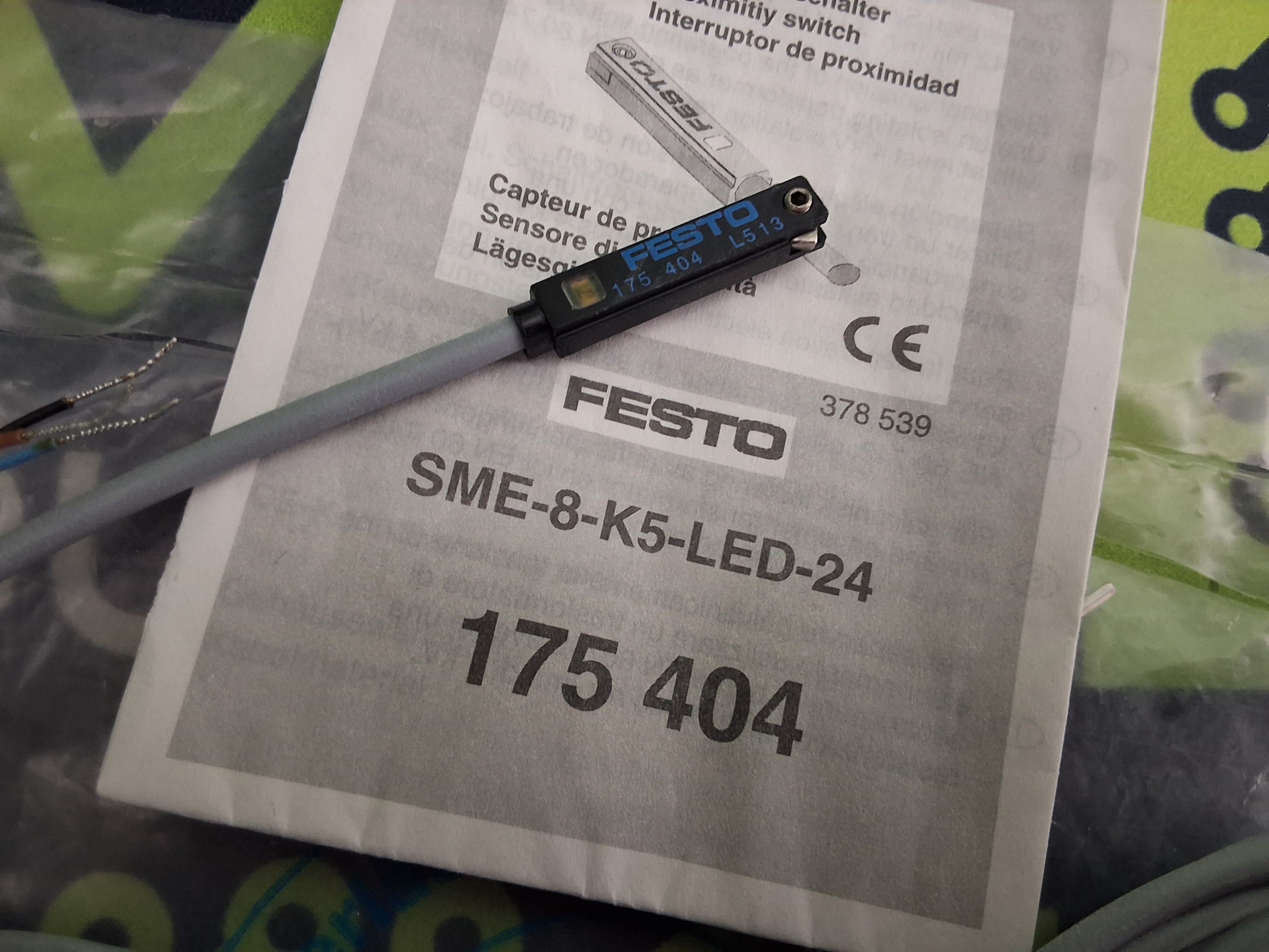 FESTO SME-8-K5-LED-24 / 175 404 PROXIMITY SENSOR - BRAND NEW