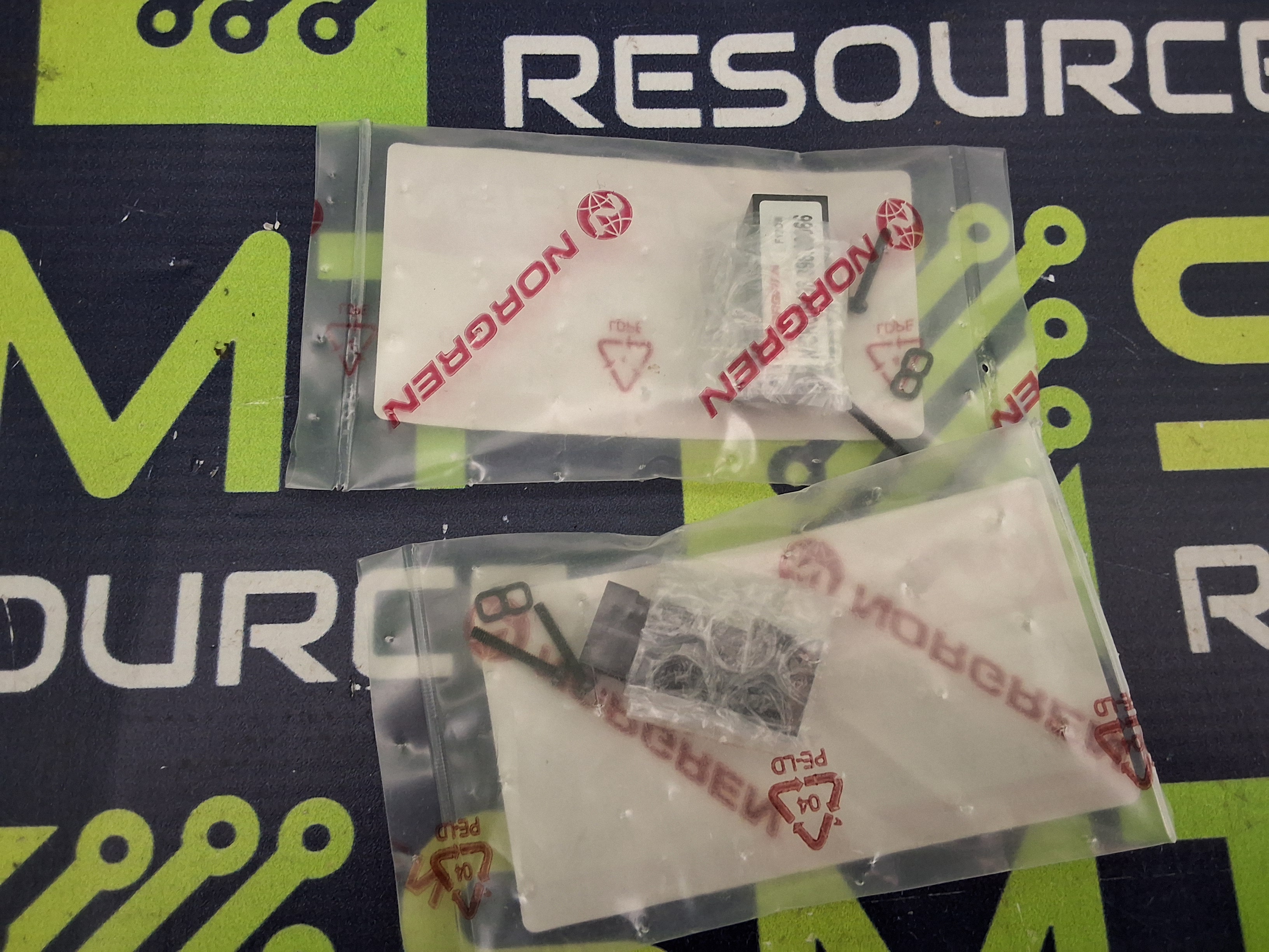 FLUID AUTOMATION SYSTEMS CH-1290 VALVE N/CRG/9498.396.00066 - BRAND NEW