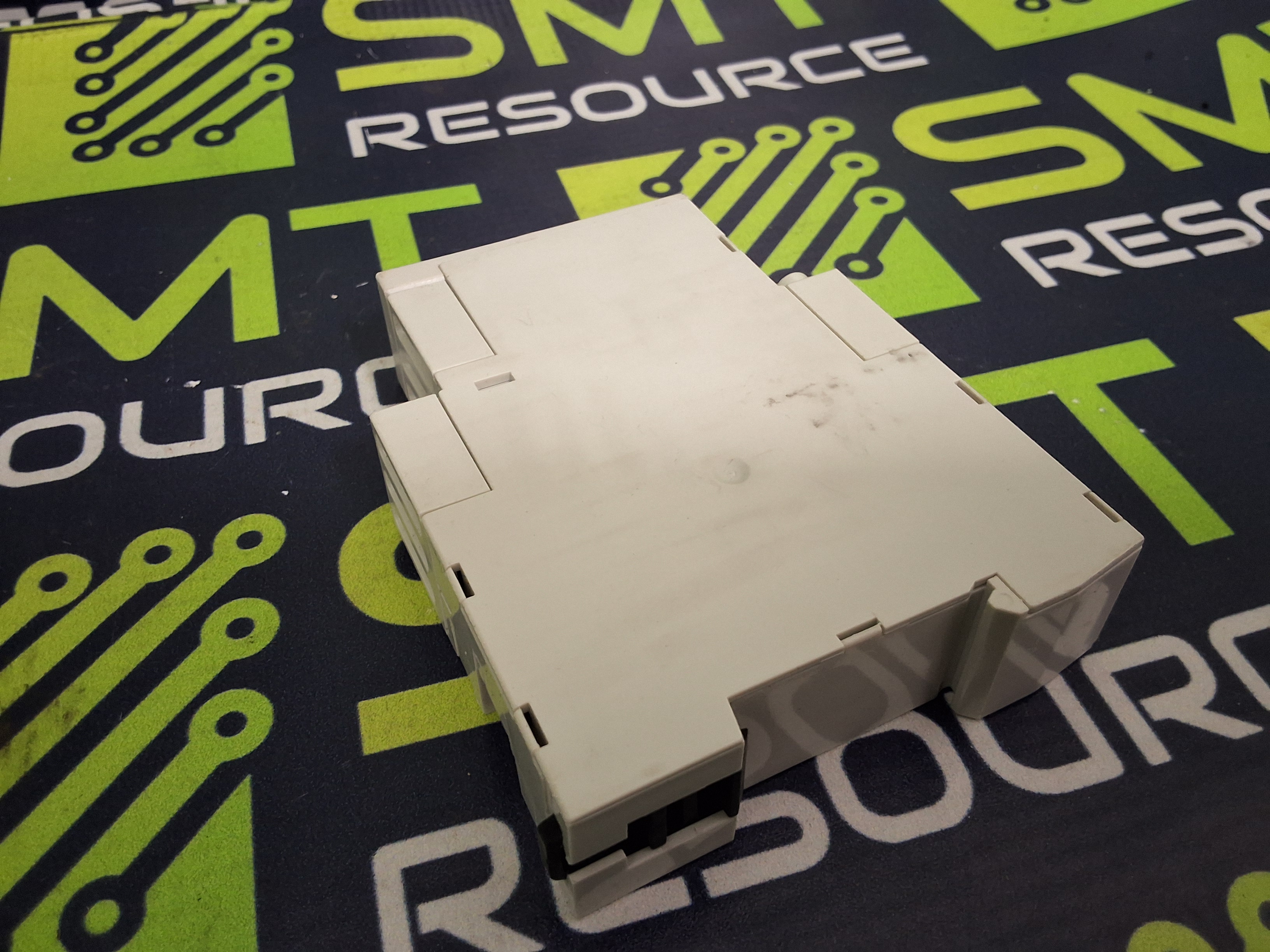 Used CROUZET EIH 84871033 CURRENT MONITORING CONTROL RELAY 120VAC 50/60Hz
