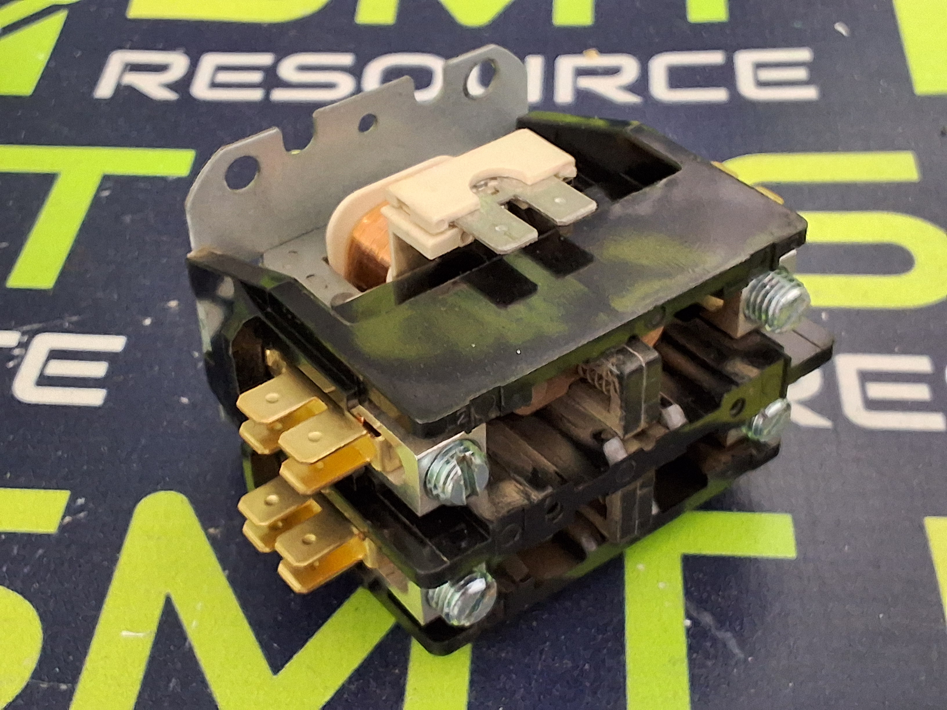 Used Sprecher + Schuh CDP2-A2P40A-120 CONTACTOR 2-POLE 120VAC 50/60Hz