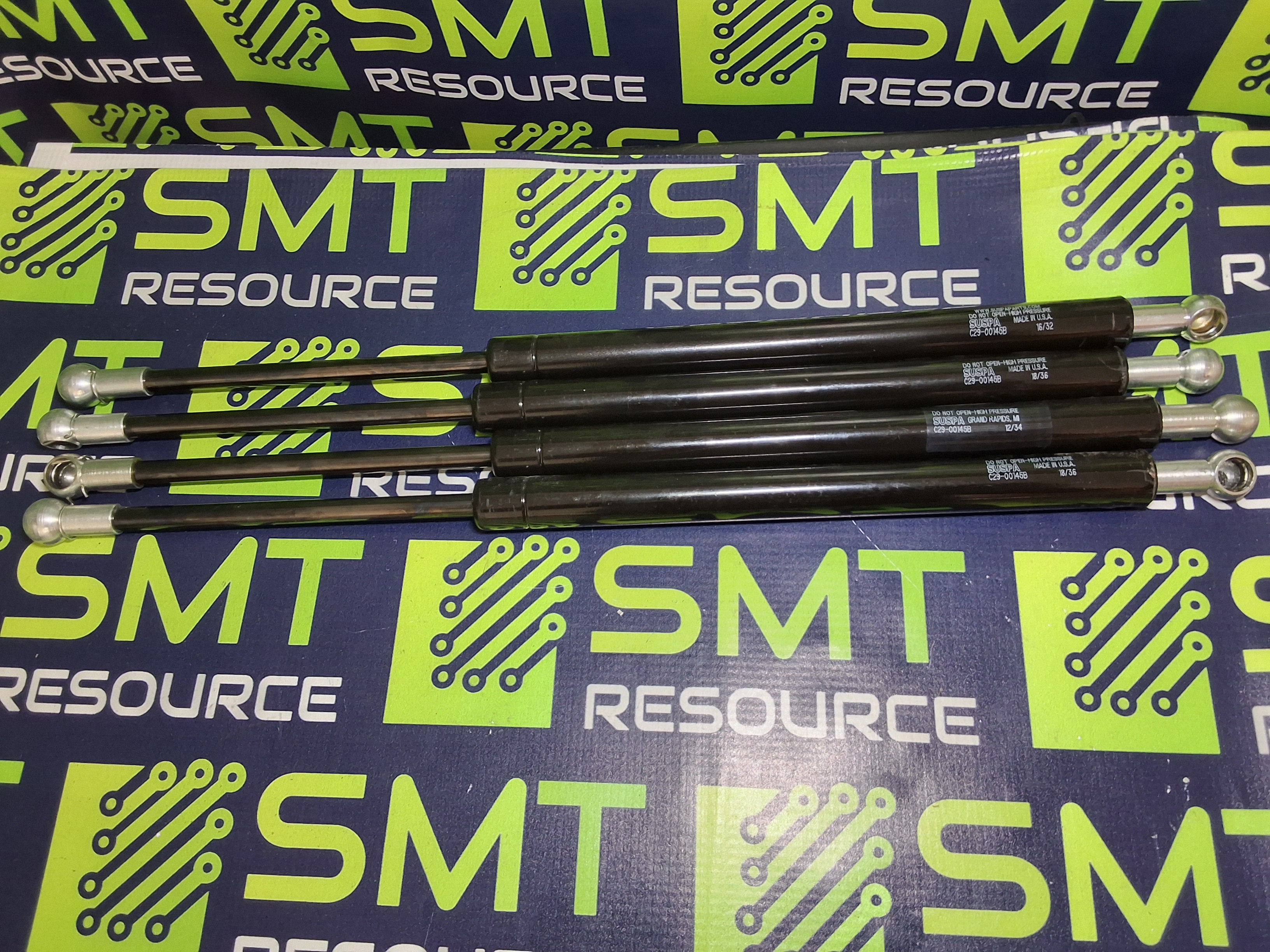 Used SUSPA C29-00145B HIGH PRESSURE GAS SPRING SHOCK STRUT 19 1/4 in LONG - LOT OF 2 -