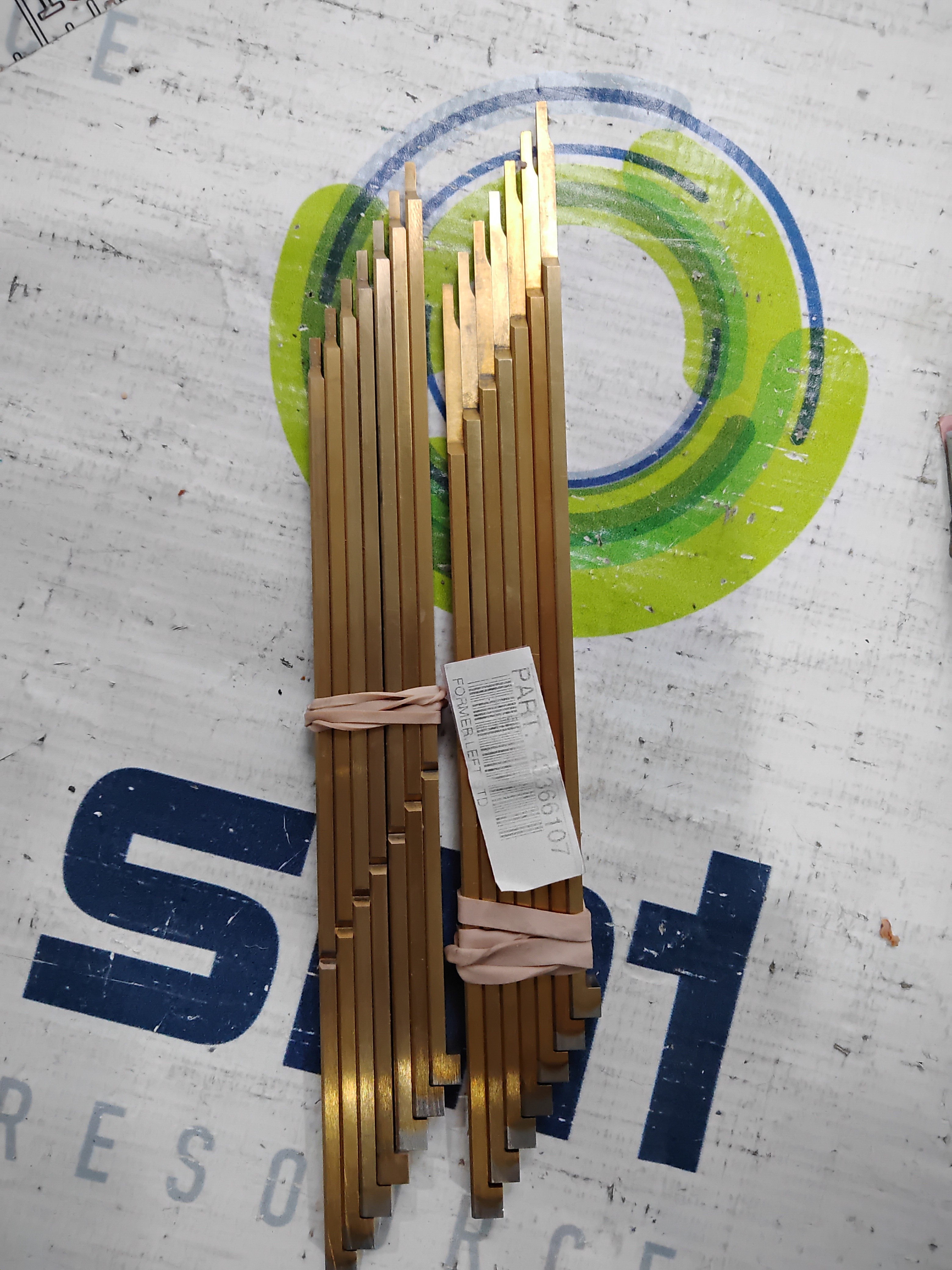 Used Universal Instruments Right Former Standard 43366207