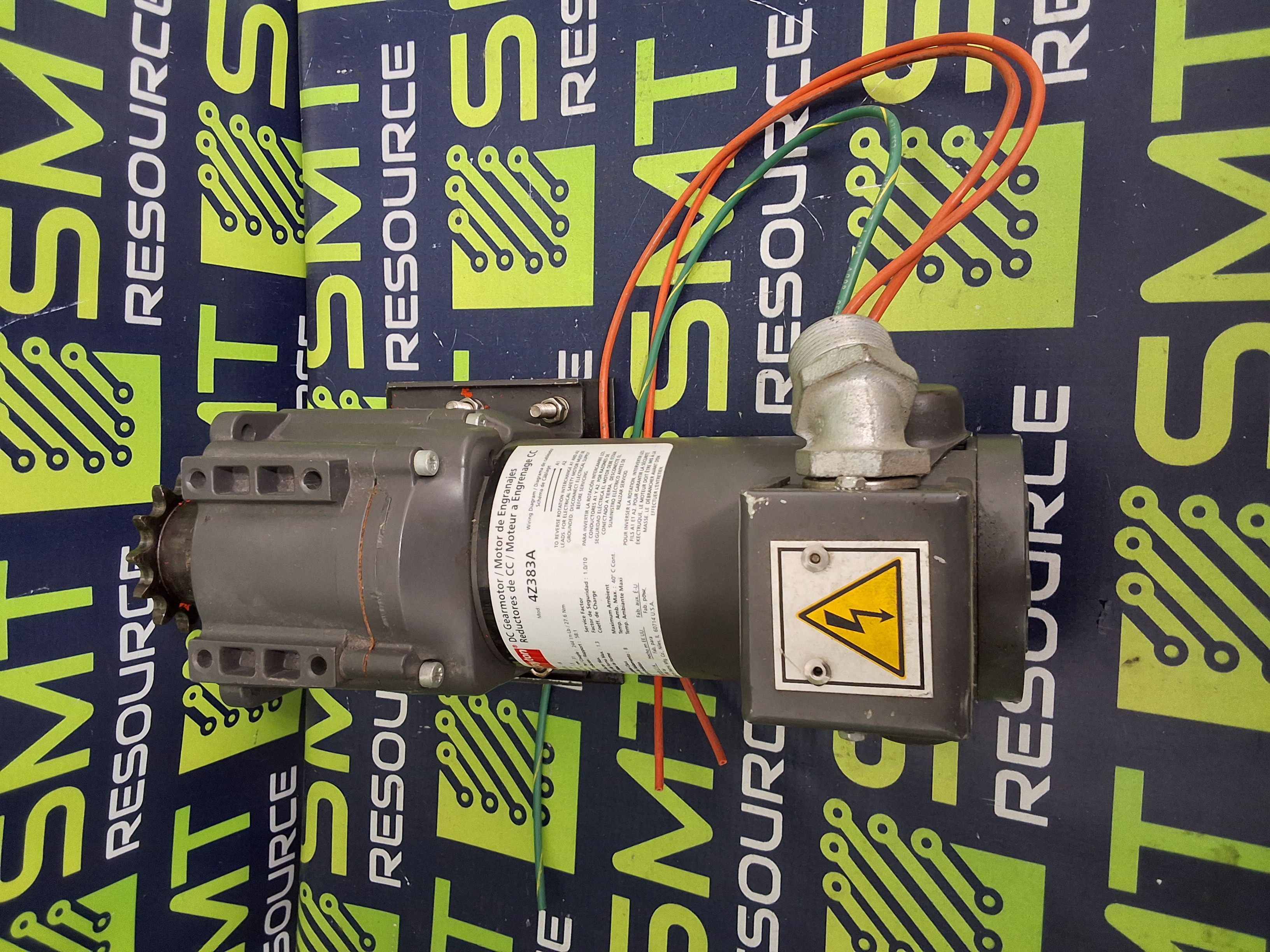 Used DAYTON 4Z383A DC GEARMOTOR 1/8HP 90V 31RPM 1.5A
