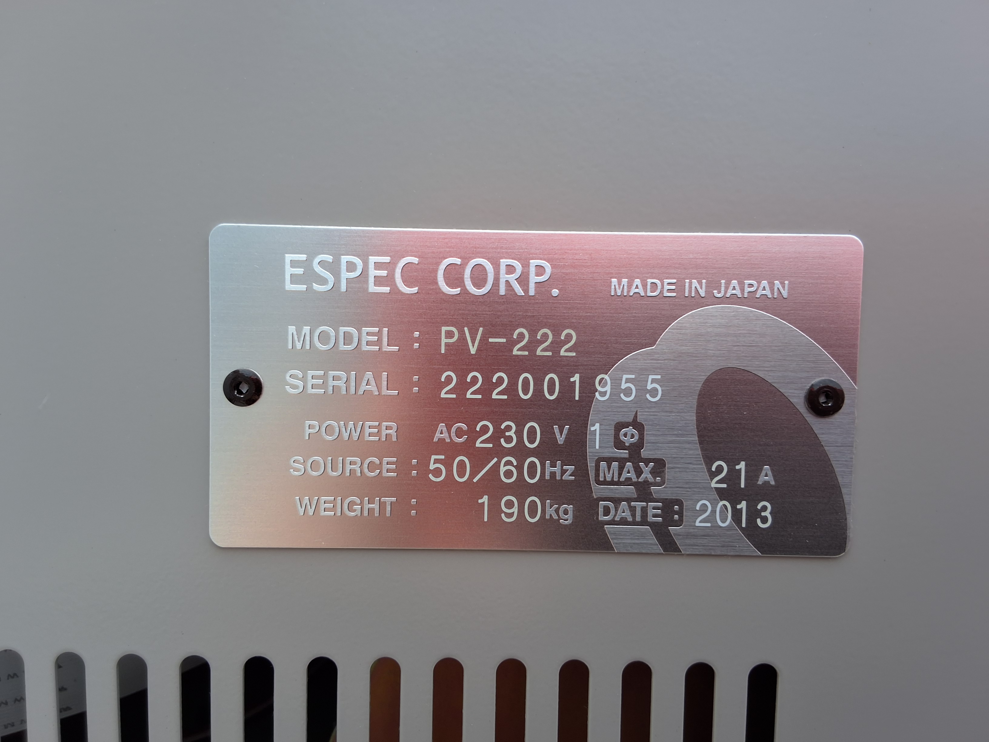Used ESPEC CORP. PV-222 VERTICAL INDUSTRIAL OVEN 230VAC 1-PHASE 50/60Hz