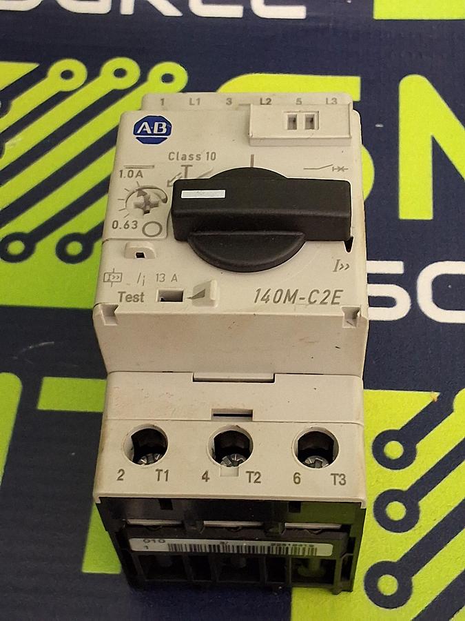 Used ALLEN-BRADLEY 140M-C2E-B10 / 140M-C2E CIRCUIT BREAKER 2-PHASE 13A 50/60Hz