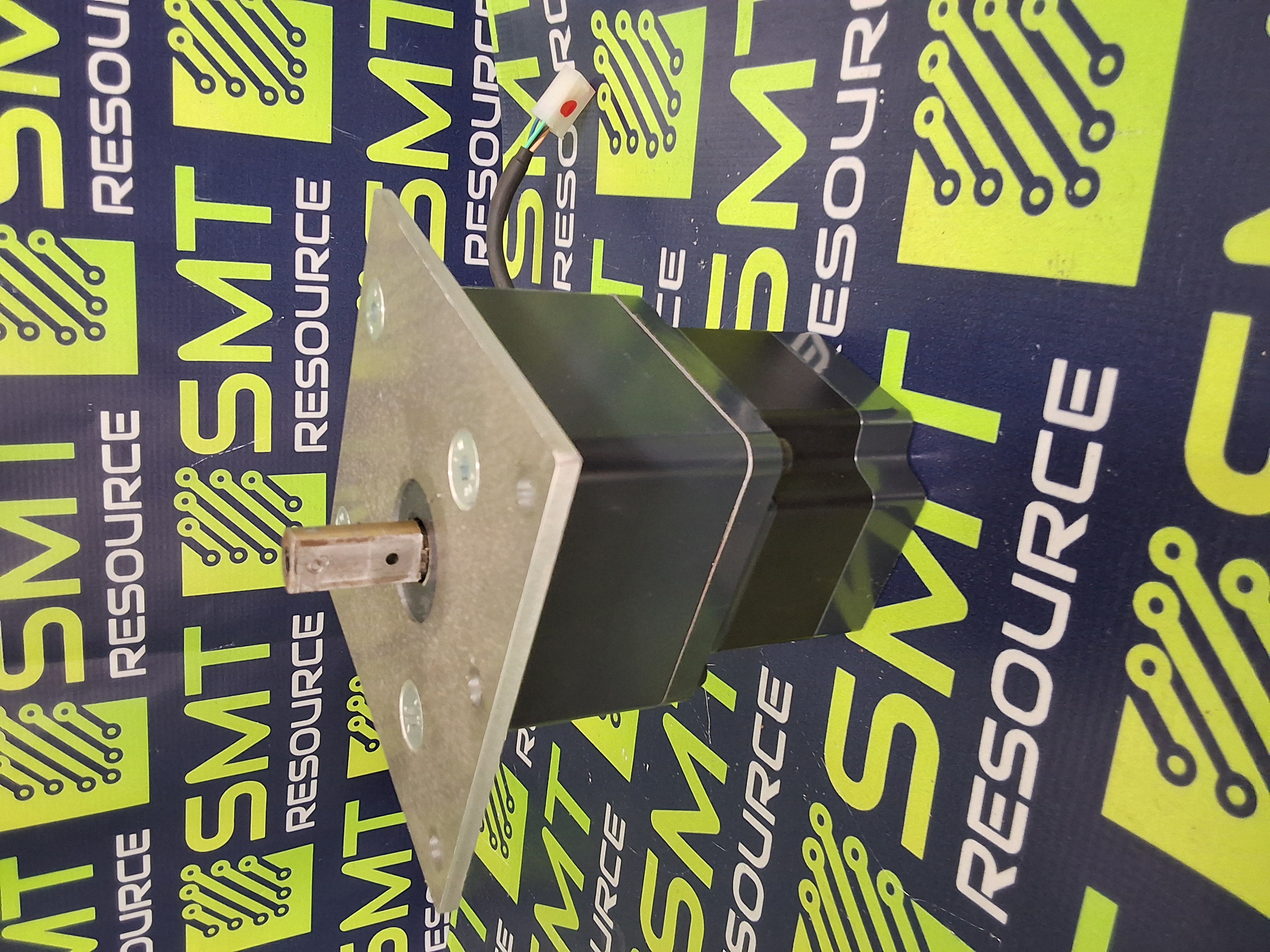 Used VEXTA ORIENTAL MOTOR CO. PK596AW1-T10 STEPPING SERVO MOTOR 5-PHASE 0.072"/Step 0.57VDC 1.4A