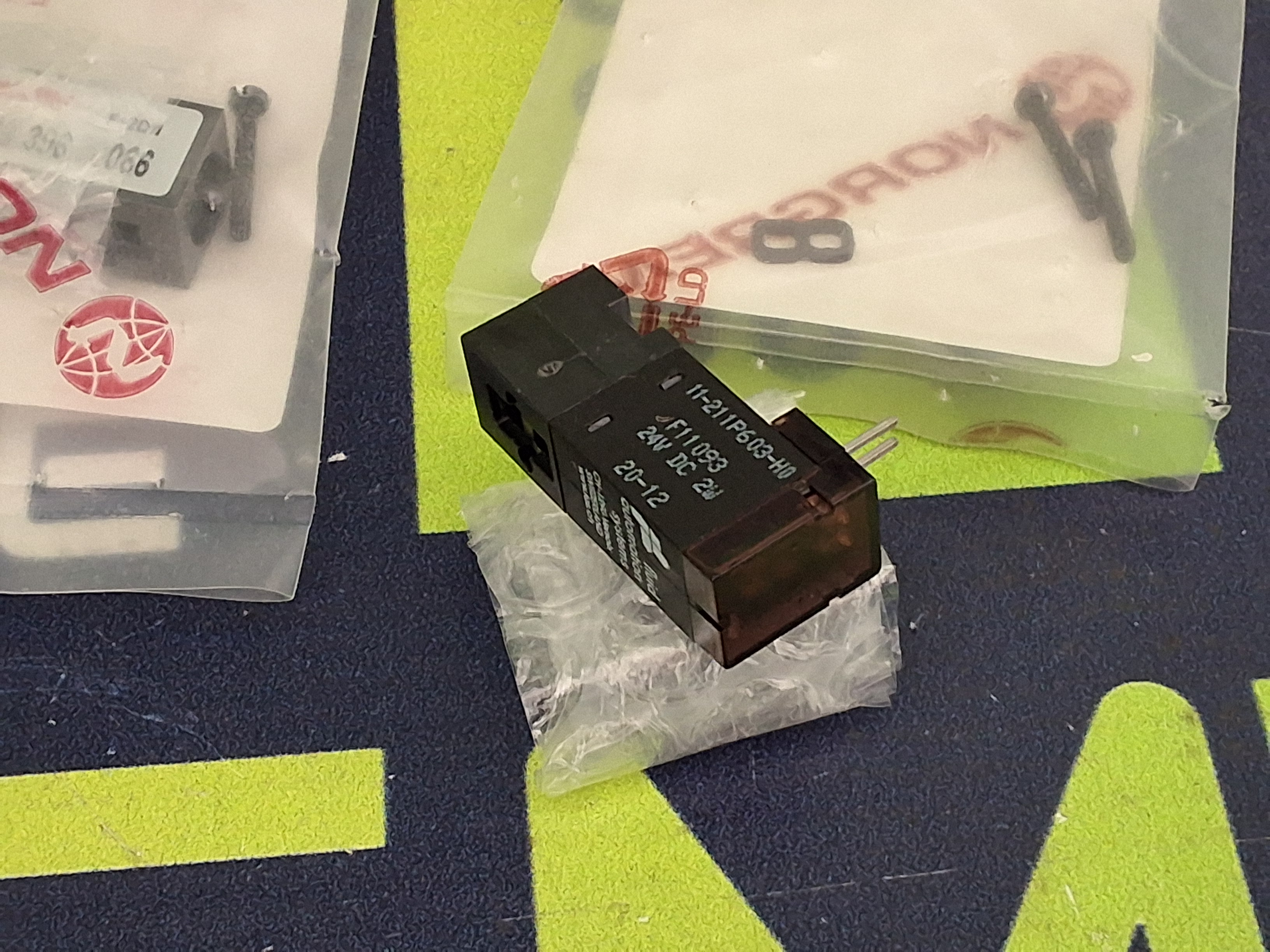 FLUID AUTOMATION SYSTEMS CH-1290 VALVE N/CRG/9498.396.00066 - BRAND NEW