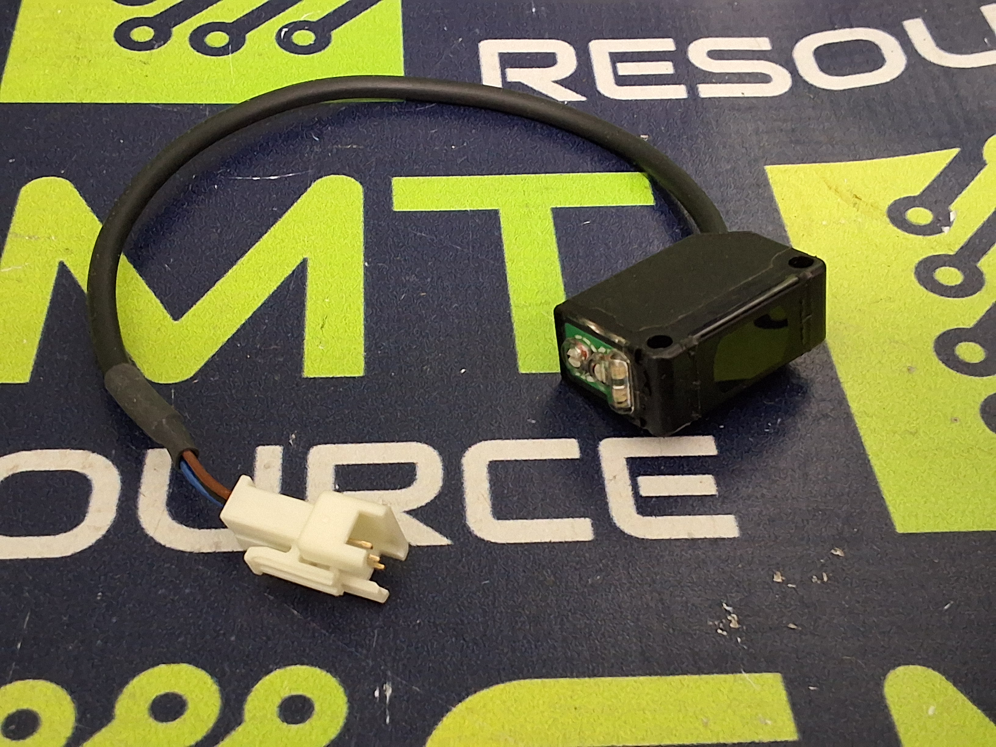 Used SUNX CX-21D COMPACT PHOTOELECTRIC SENSOR