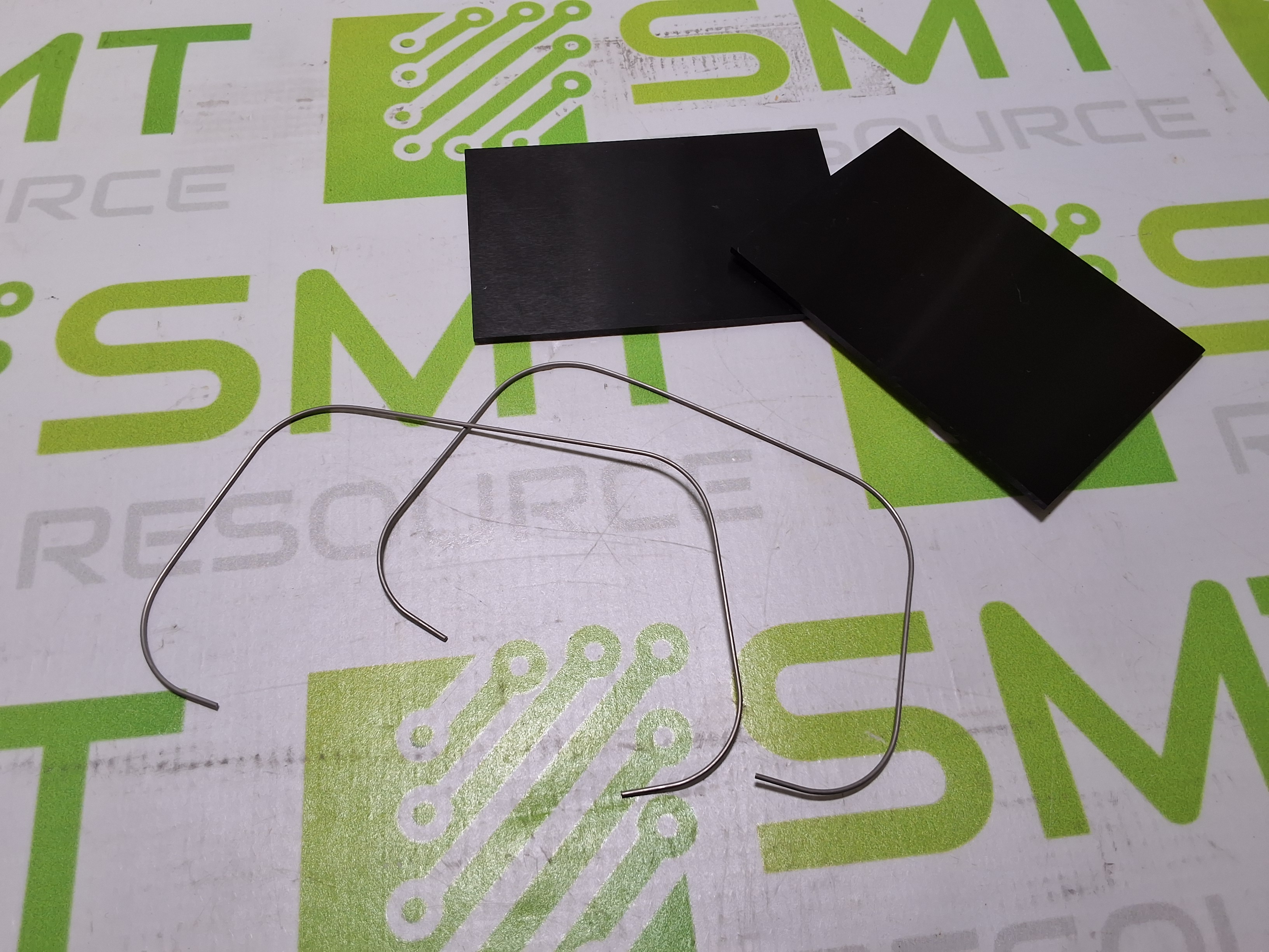 Used 3100-588-0305 WINDOW w/ CLIP FOR FRONT ROBOT 3B-8-1E - LOT OF 2 