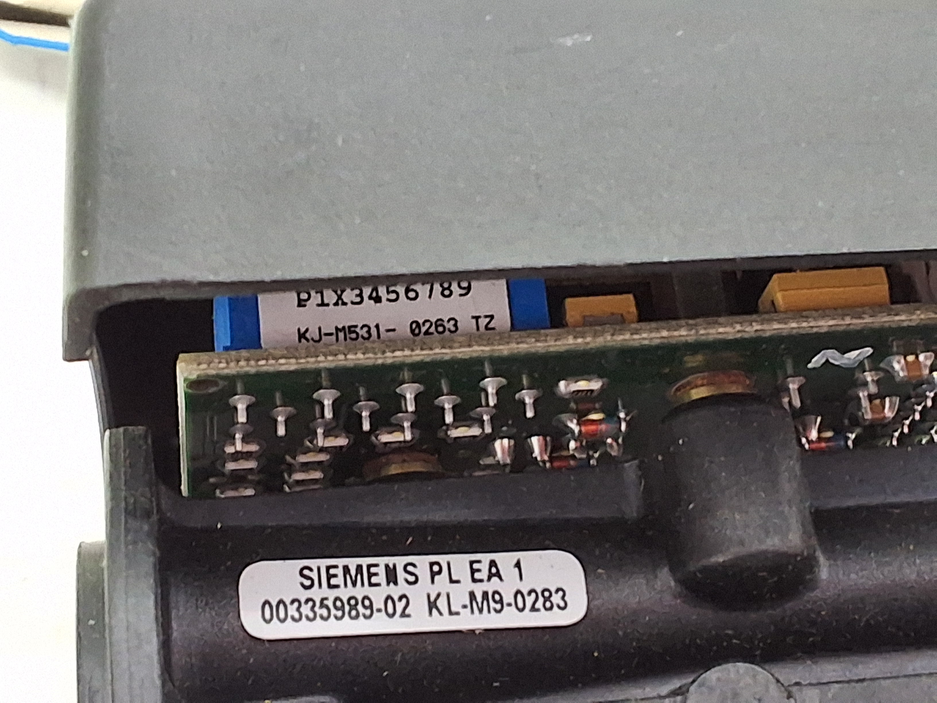 Used SIEMENS 00335989-02 VACUUM GENERATOR / VACUUM EJECTOR COMPONENT