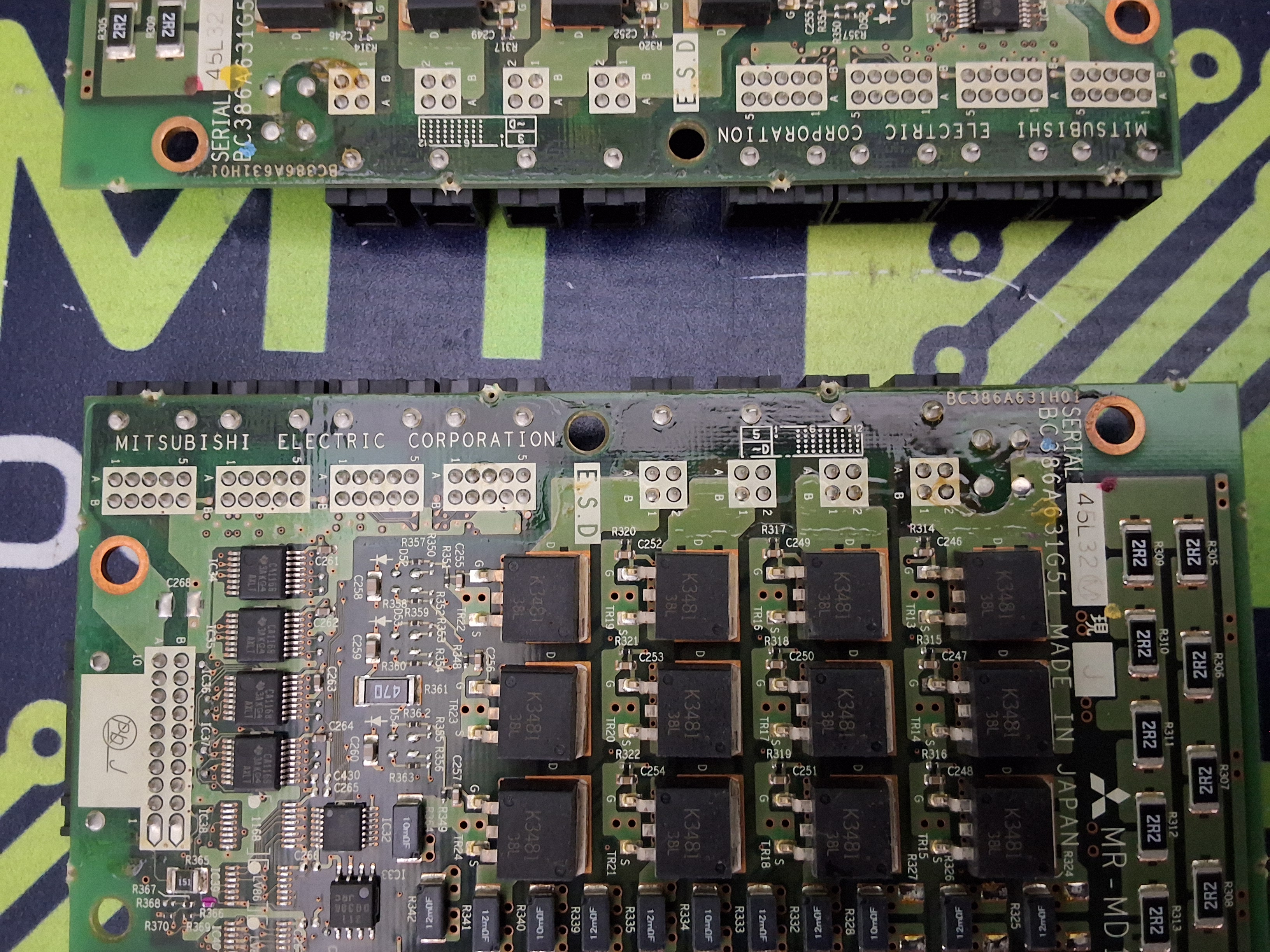 Used JUKI / MITSUBISHI 40044535 / MR-MD10 4-AXIS SERVO AMPLIFIER CIRCUIT BOARD MR-MD100-KW003