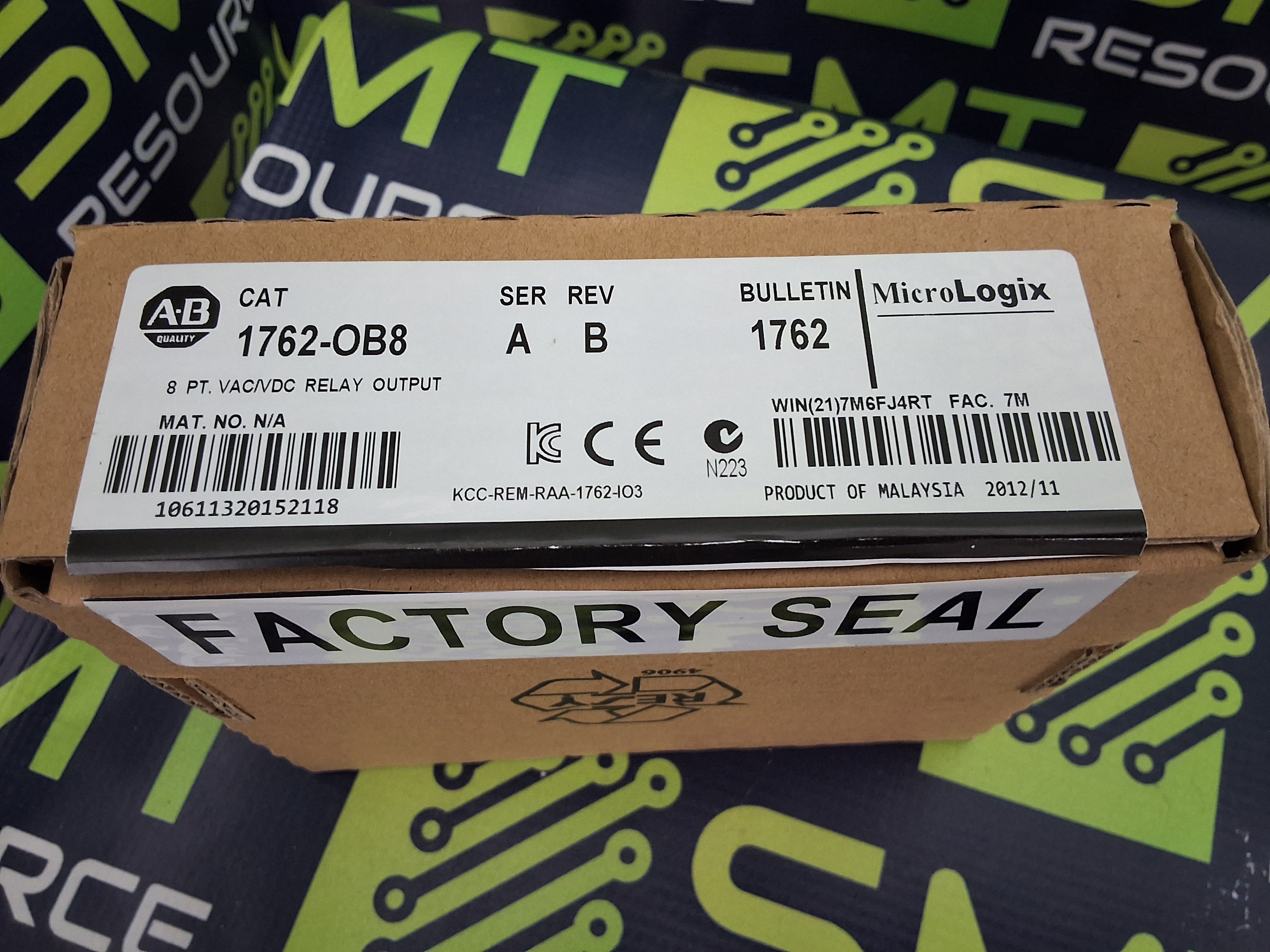 ALLEN BRADLEY 1762-OB8 REV. B 8 POINT VAC/VDC RELAY OUTPUT MODULE - NEW