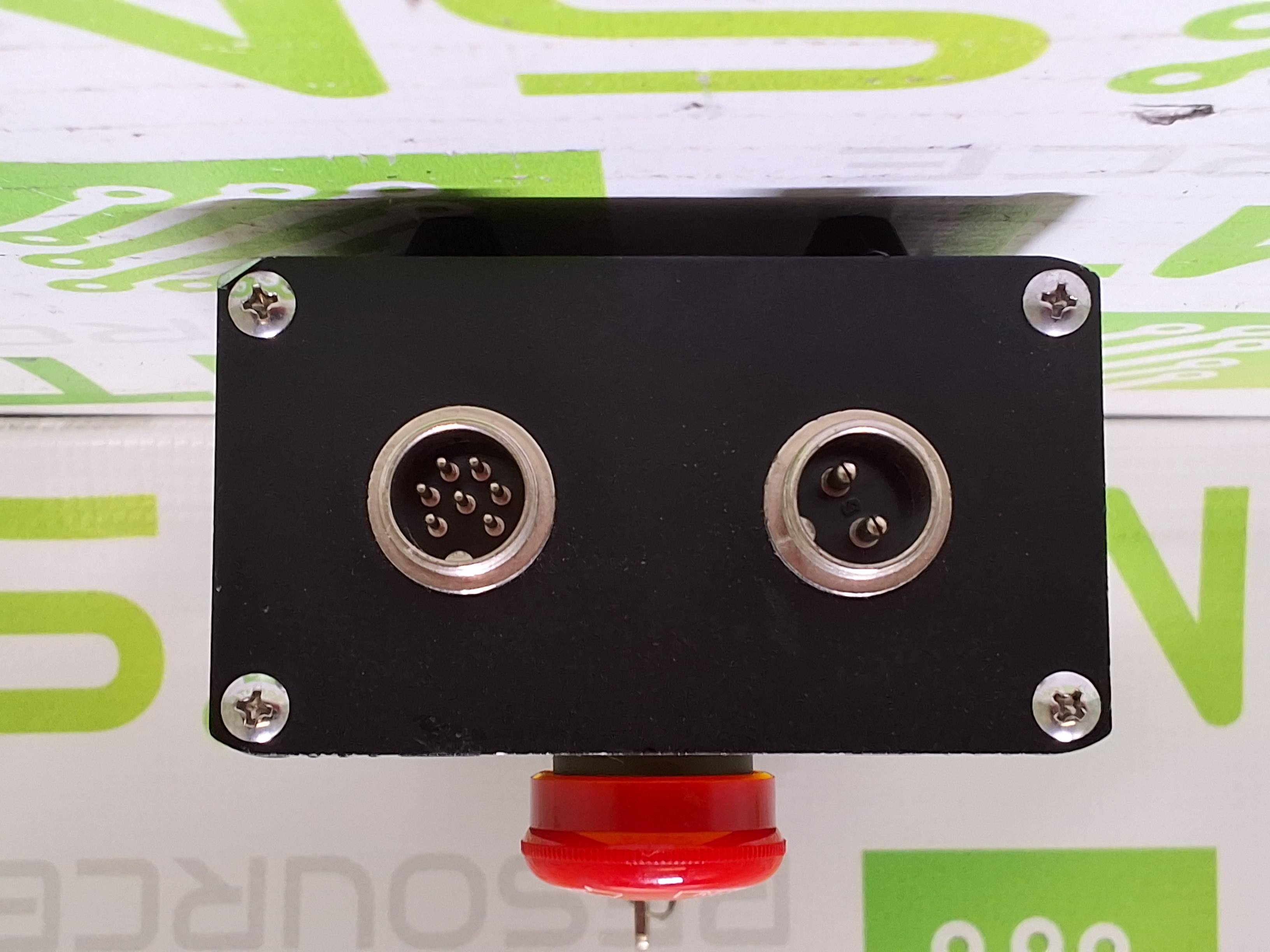 Used TOKYO ELECTRON EMERGENCY STOP/START/ RUN/TEACH OPERATOR CONTROL PANEL WITH KEYS