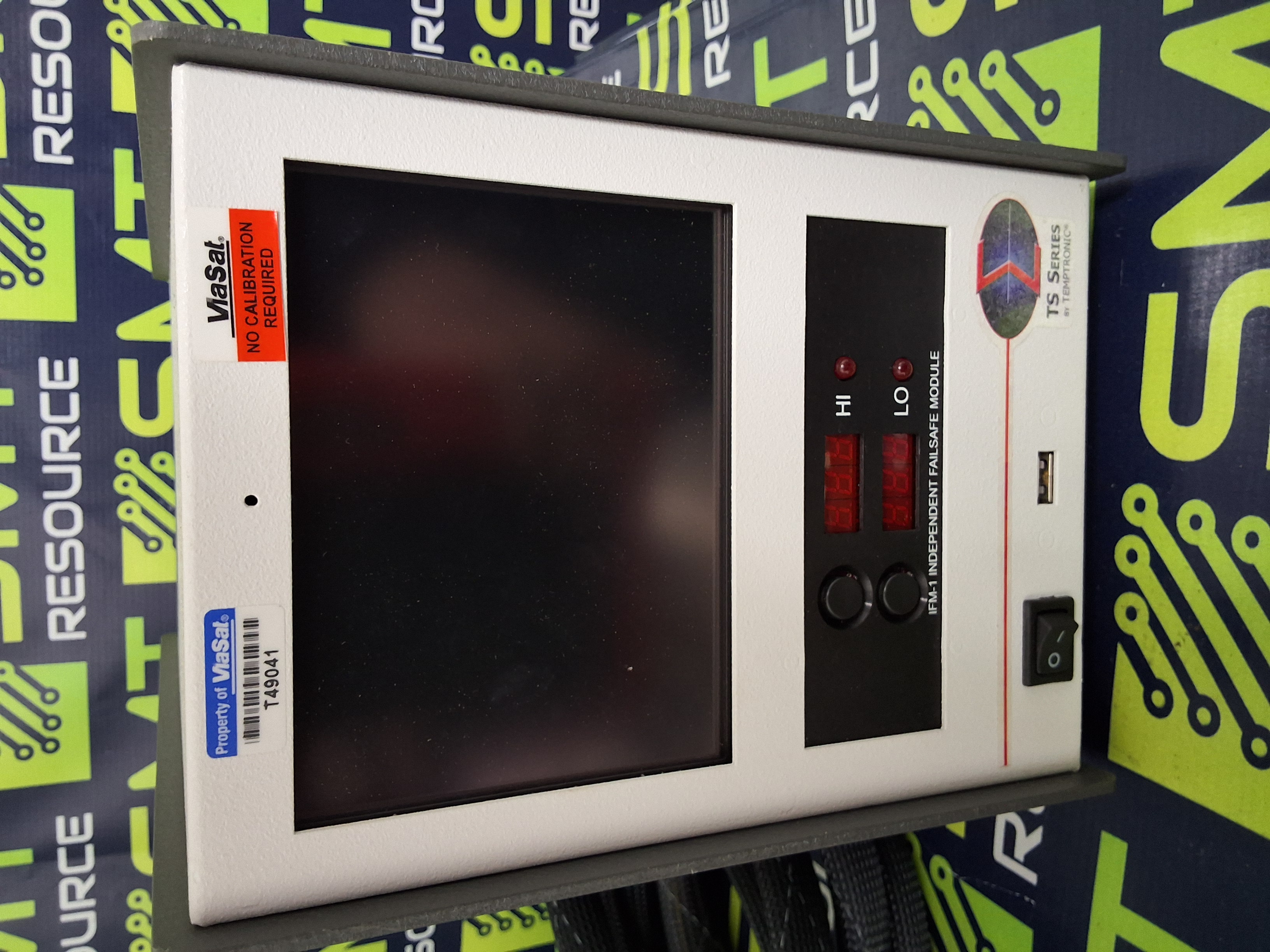 Used TEMPTRONIC TS SERIES K-TS4-3-0-1-A-C CHAMBER TEMPERATURE CONTROLLER