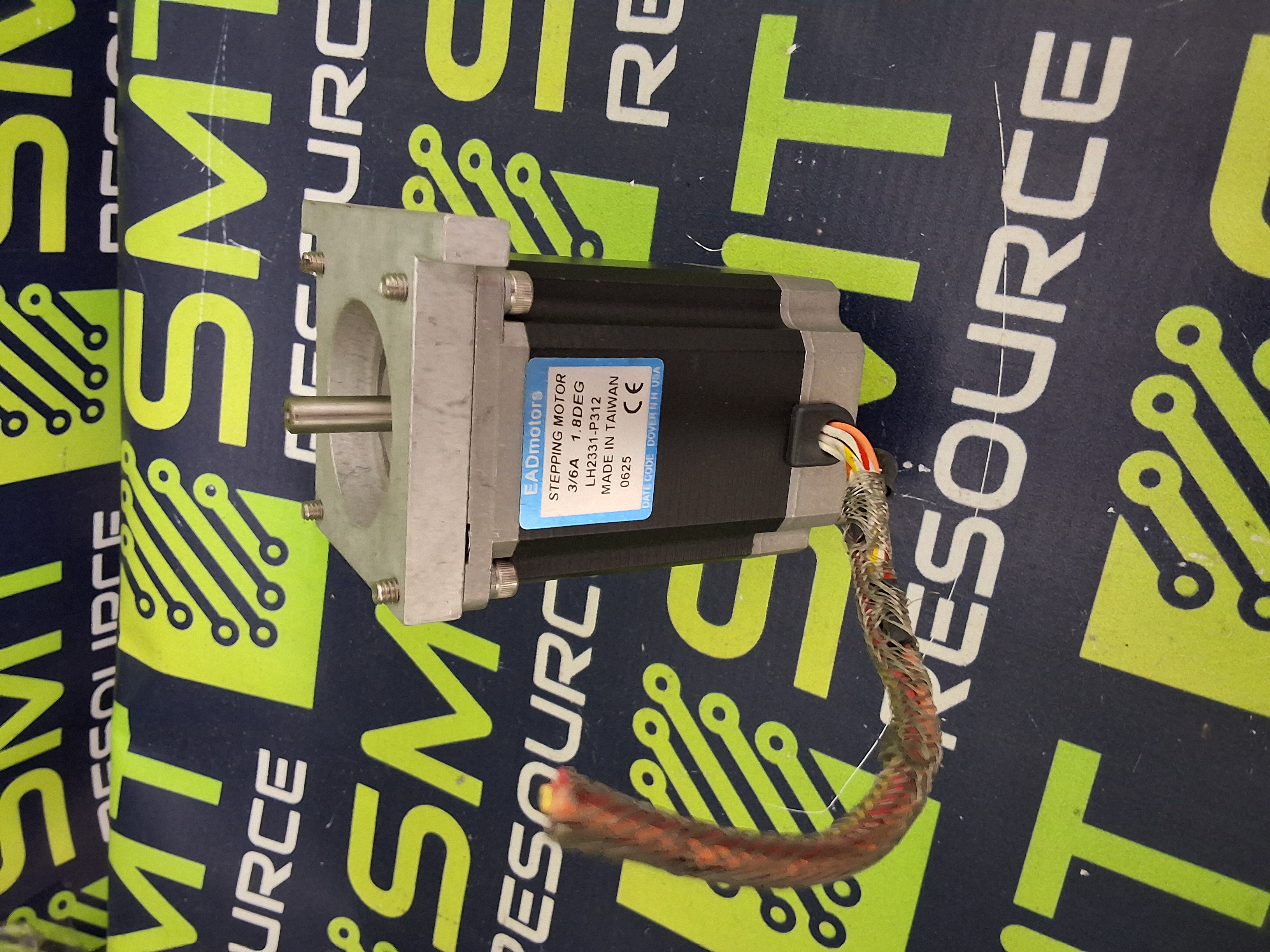 Used EADmotors LH2331-P312 STEPPING MOTOR 1.8° 3/6A