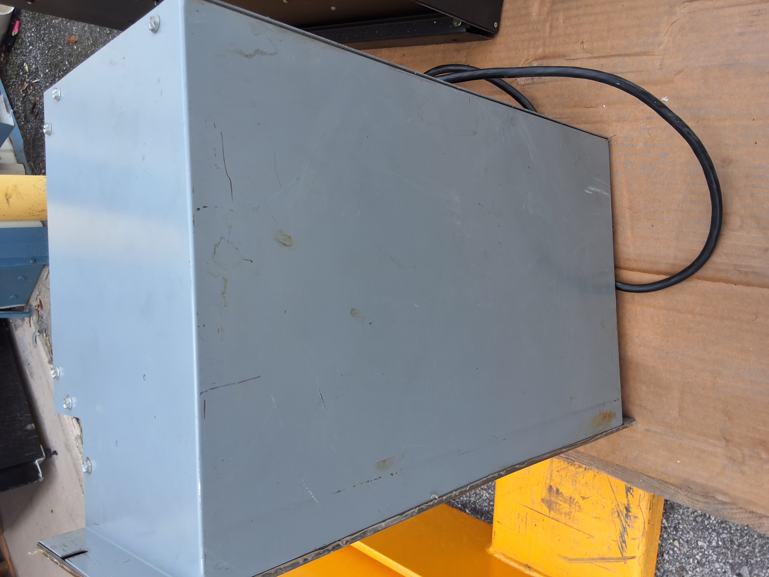 Used KOOLTRONIC KPL729B RECESSED TWIN PACKAGED BLOWER 115V 185W 50/60Hz 3250RPM