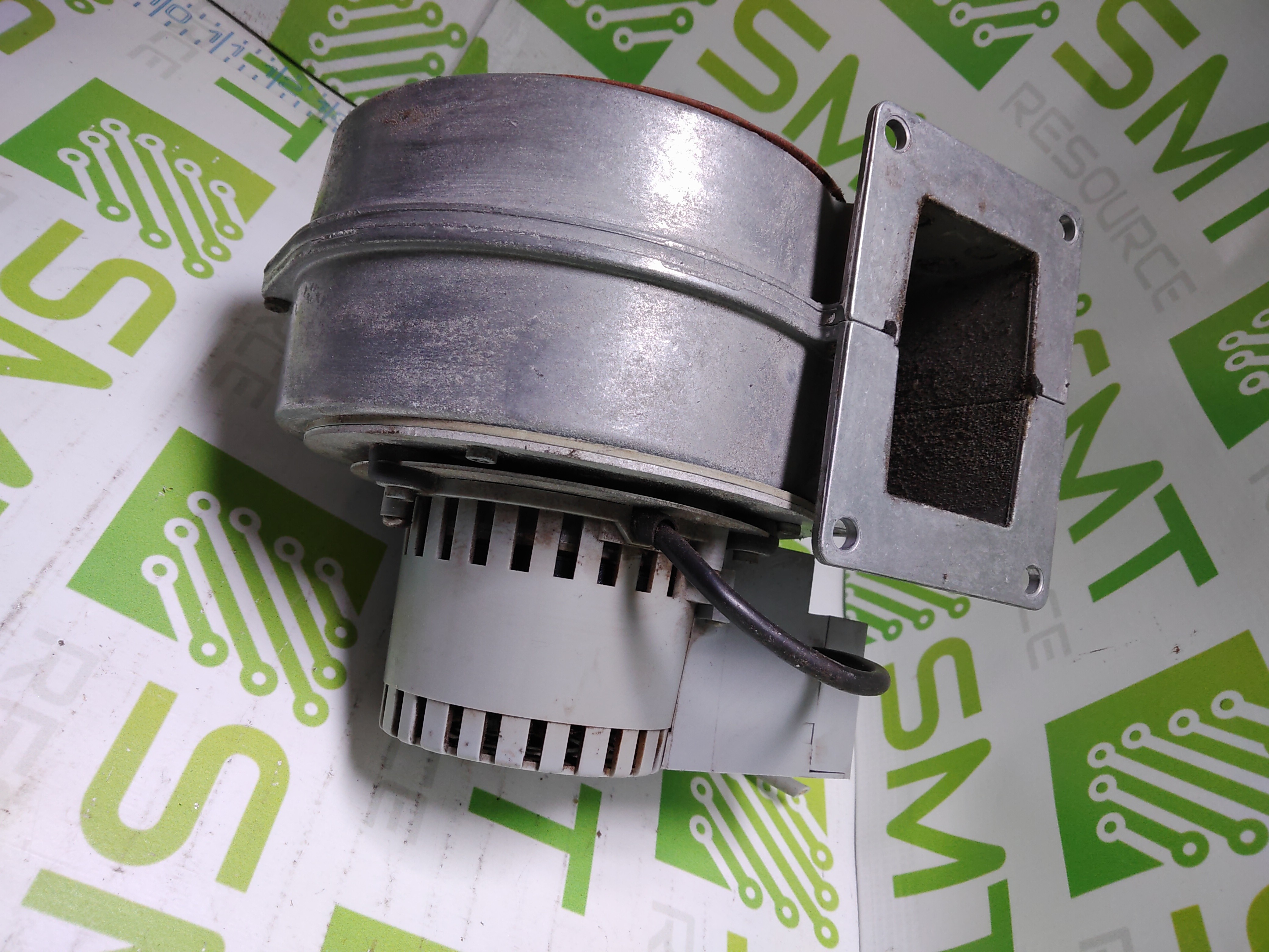 Used EBMPAPST CENTRIFUGAL FAN G2E120-DD70-05 230V