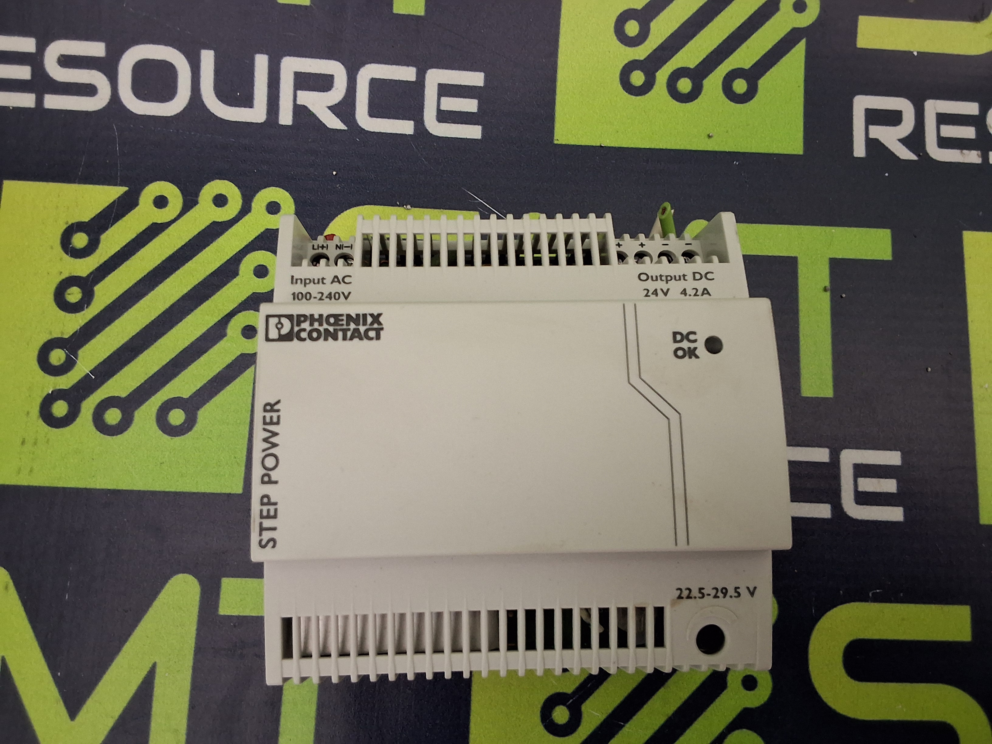 Used PHOENIX CONTACT STEP-PS/1AC/24DC/4.2 SWITCHING POWER SUPPLY 2868664 