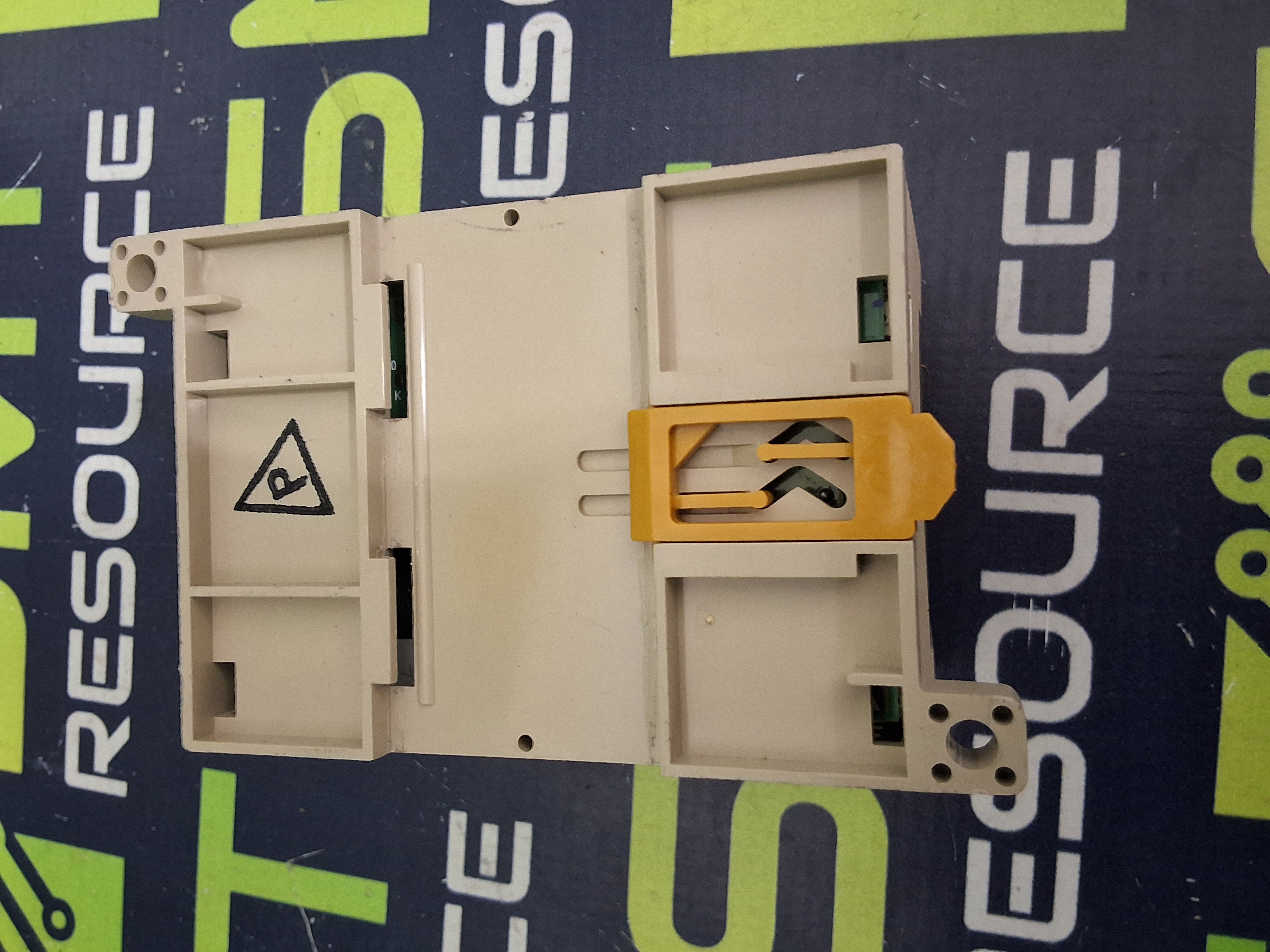 Used OMRON CPM1A-10CDR-A-V1 PROGRAMMABLE CONTROLLER 24VDC