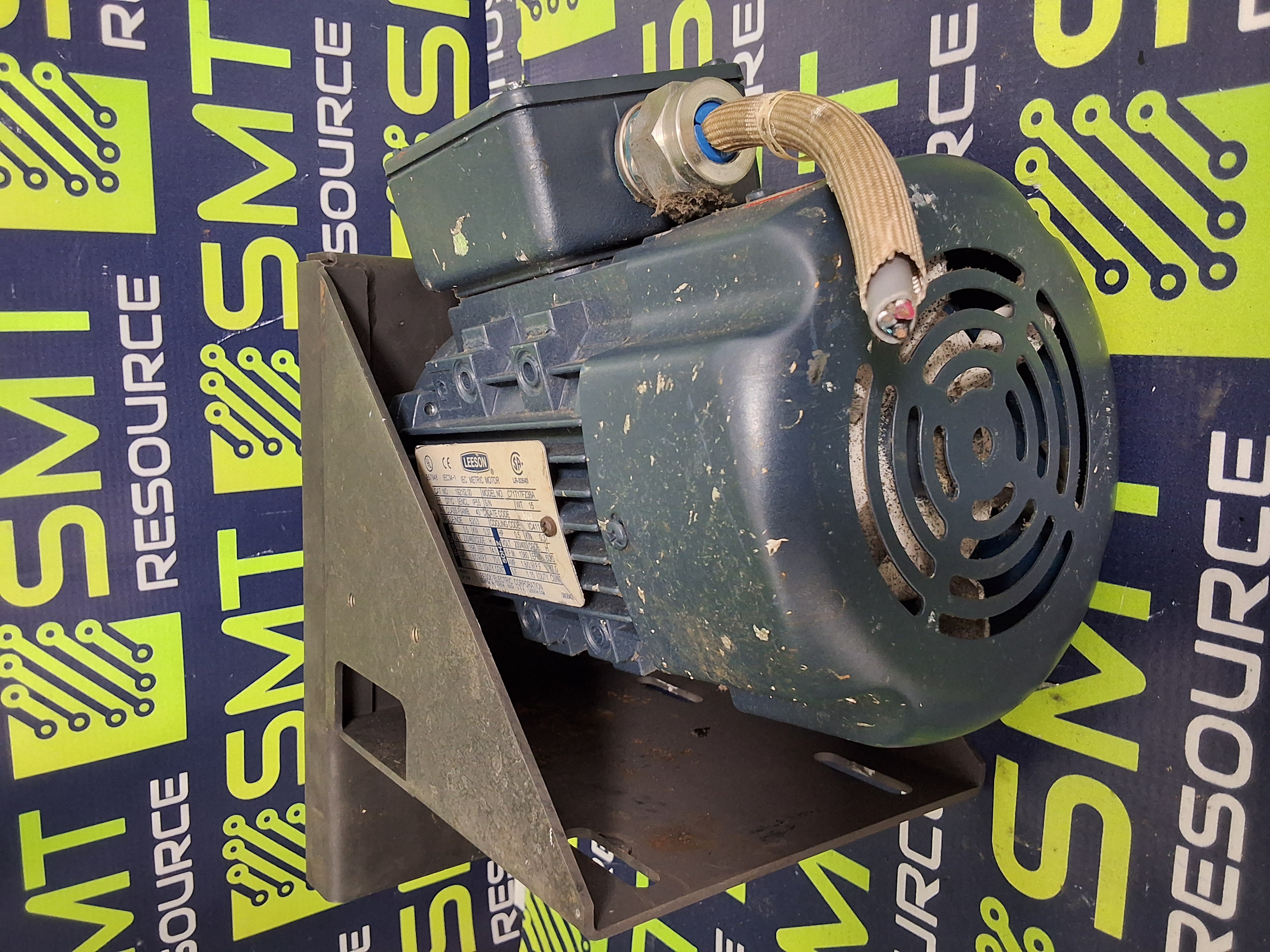 Used LEESON C71T17FZ38A / 192152.00 IEC METRIC MOTOR 60/50Hz