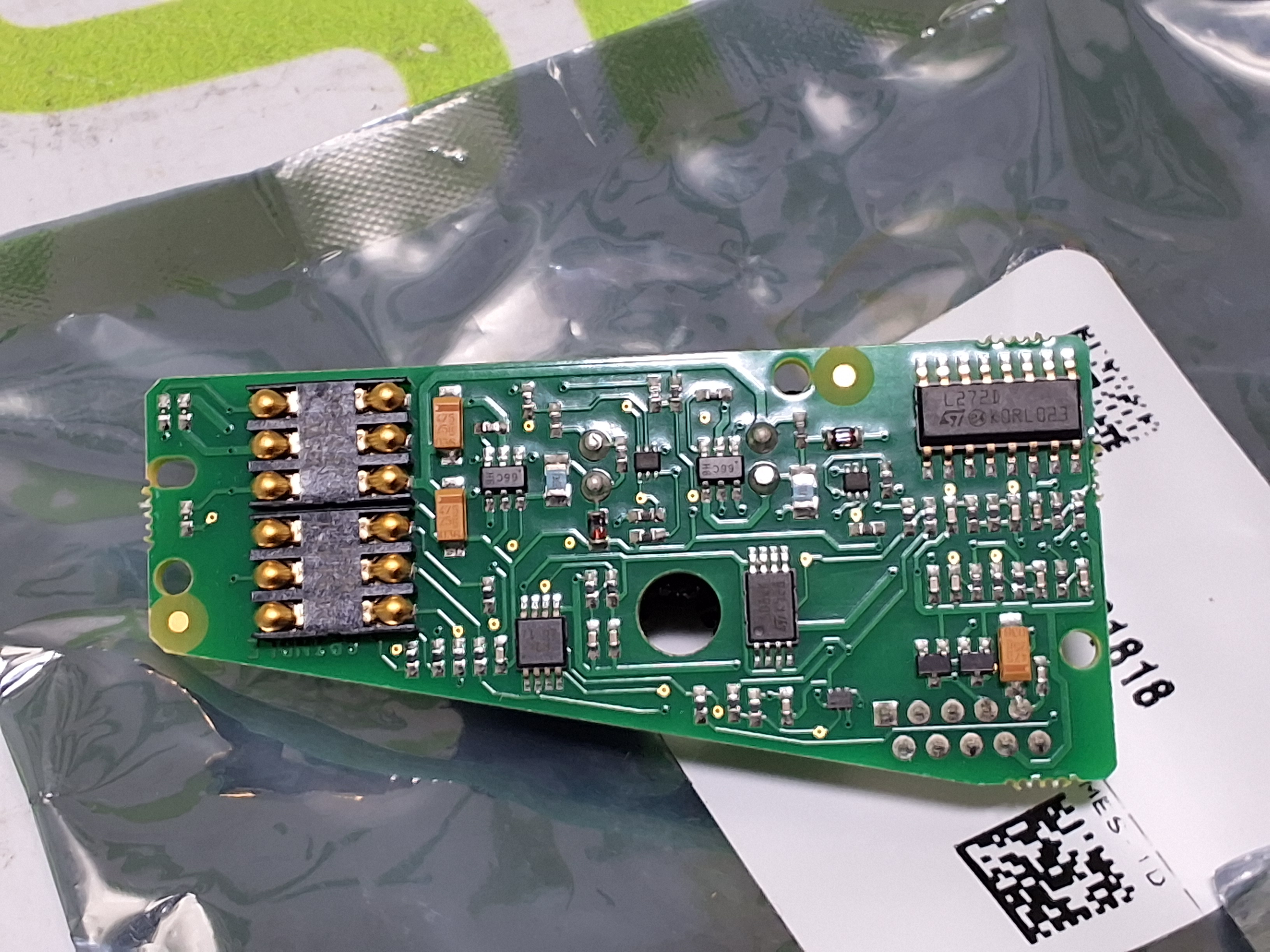 UNIVERSAL INSTRUMENTS SPINDLE PCA 51674703 - BRAND NEW