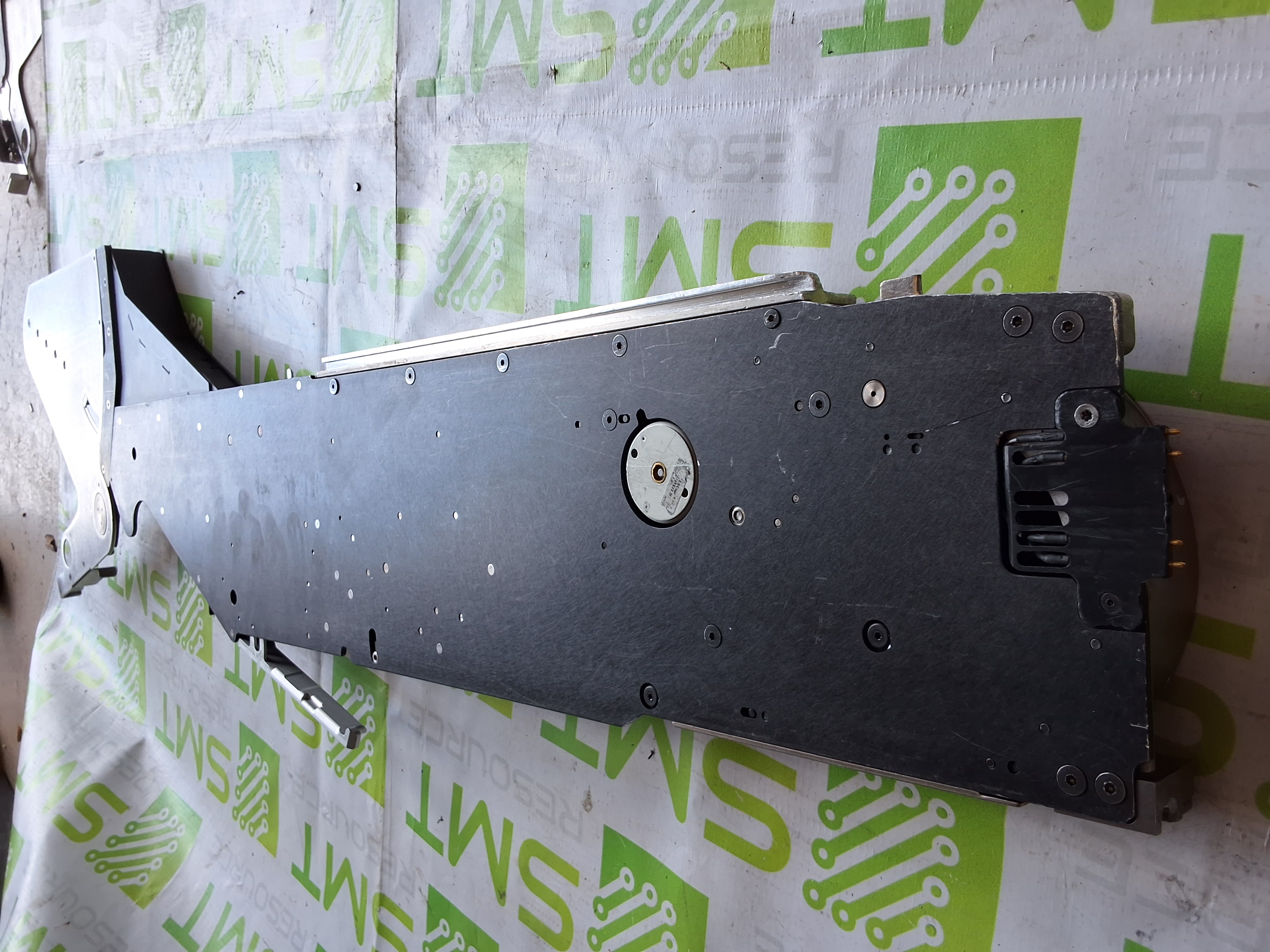 Used UNIVERSAL INSTRUMENTS 50935001 GREEN 24mm PRECISIONPRO CONTINUOUS SPLICE TAPE FEEDER