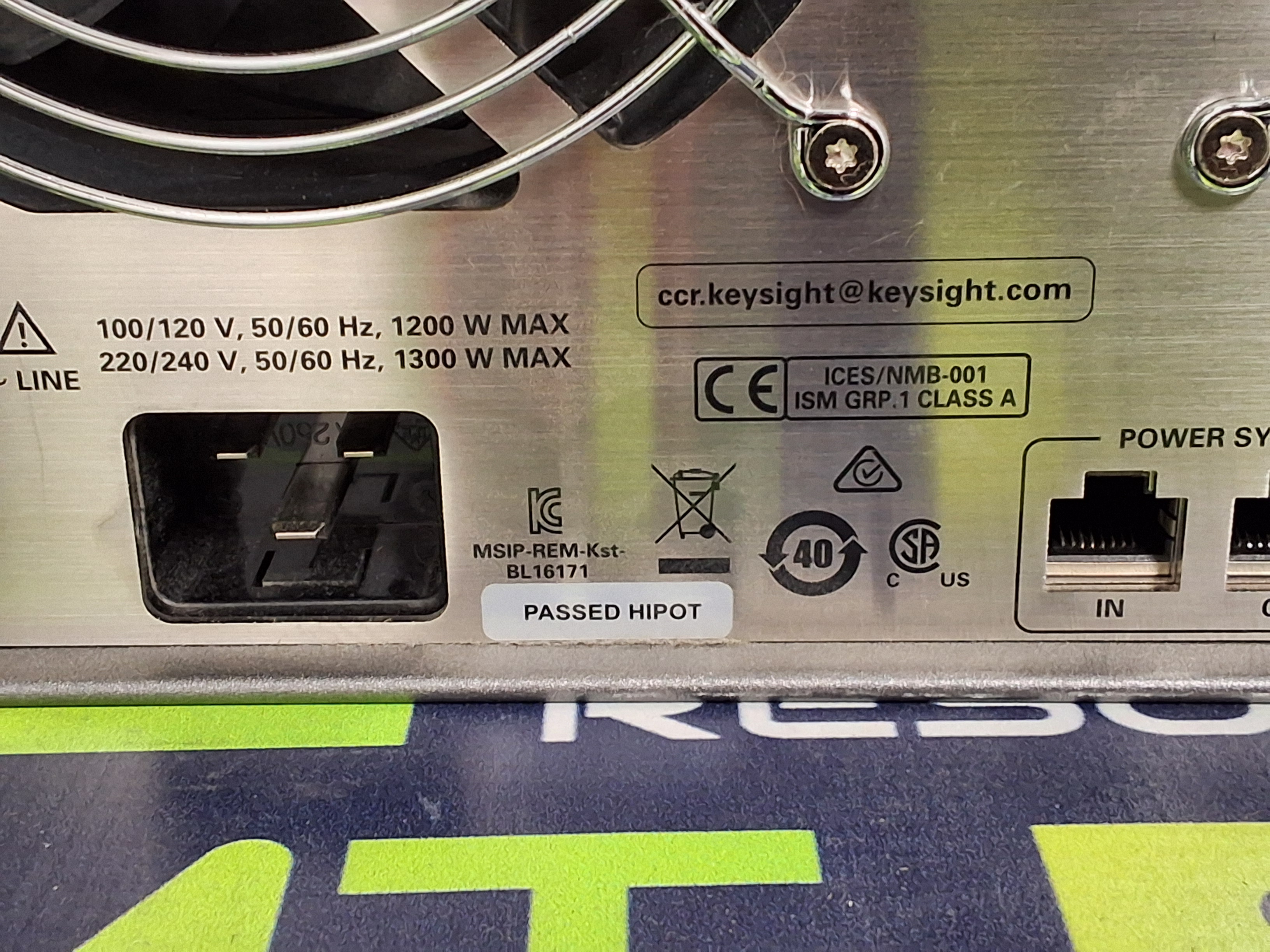 Used KEYSIGHT PXIe CHASSIS M9018B ADVANCED SWITCH FABRIC 18-SLOT 220/240V 1300W