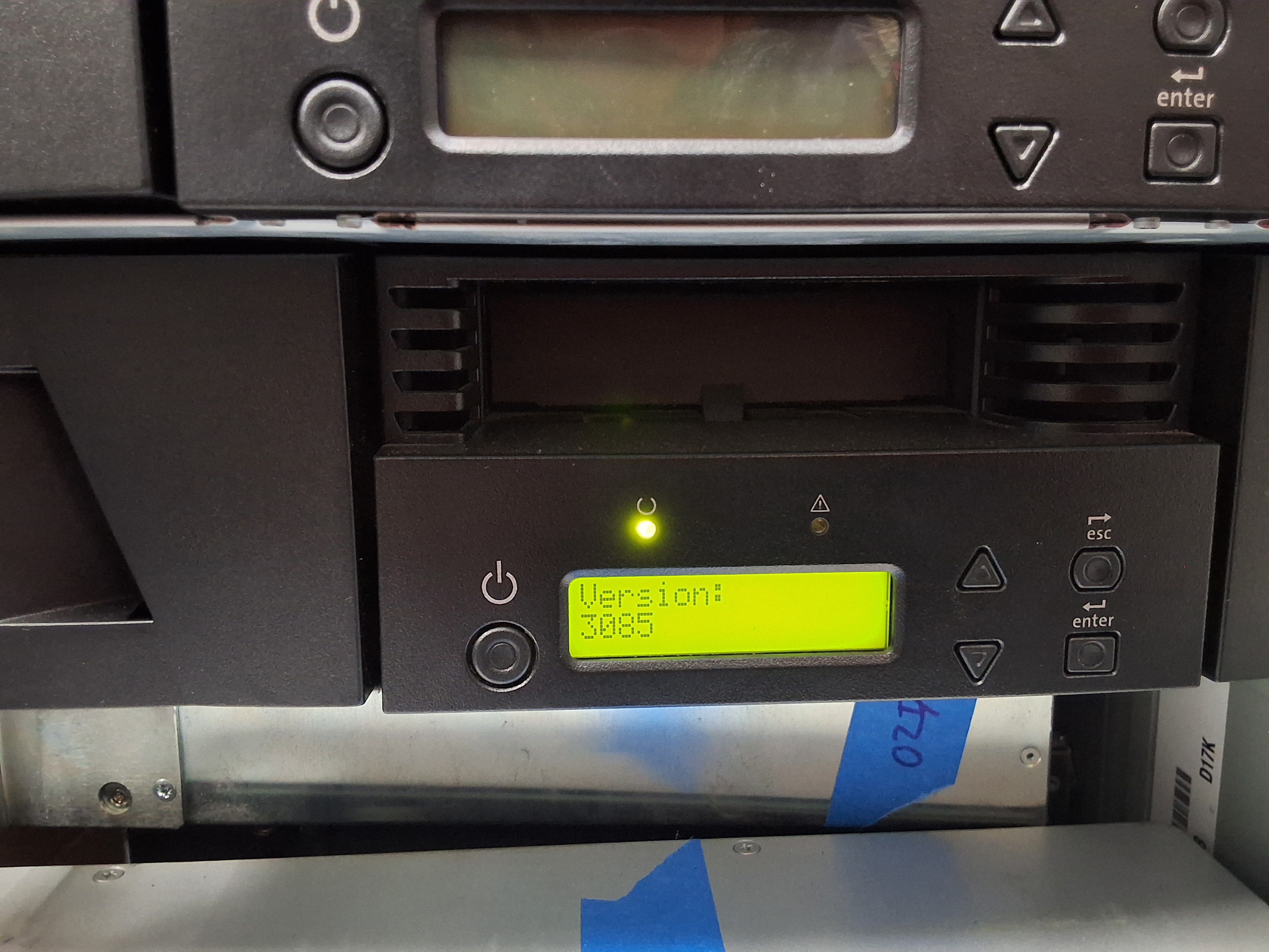 QUANTUM L700 SUPERLOADER 3 TAPE STORAGE AUTOLOADER