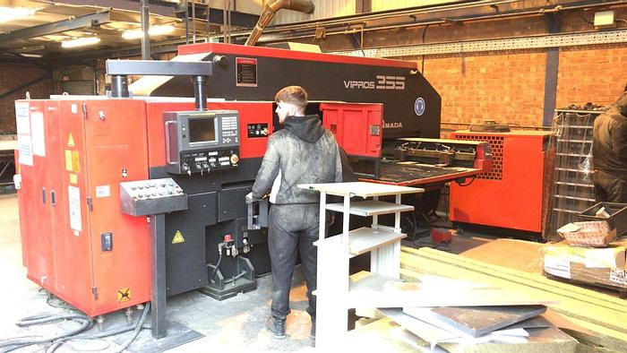 Used 2002 AMADA VIRPOS 255