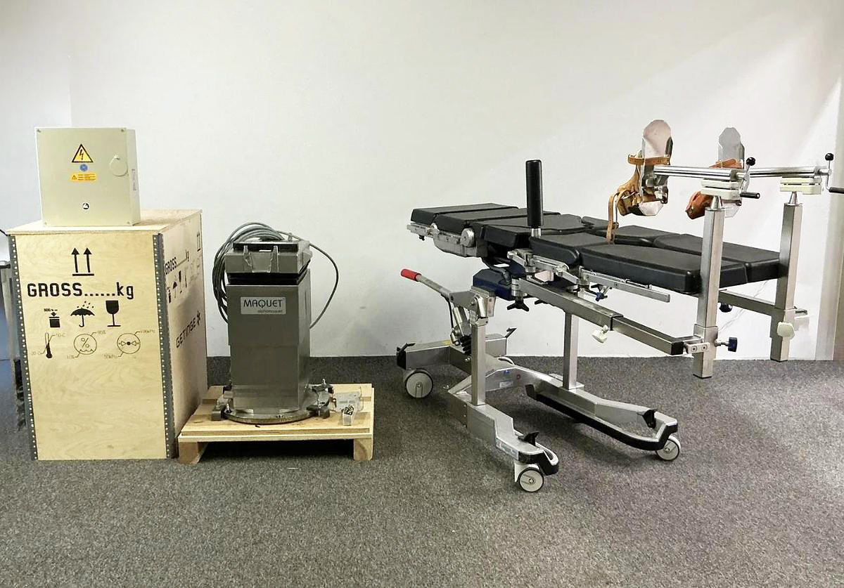 Neuf SYSTÈME COMPLET DE TABLE DE TRAVAIL MODULAIRE MAQUET ALPHAMAQUET 1150, JAMAIS UTILISÉ ET ENCORE DANS SON EMBALLAGE D'ORIGINE.