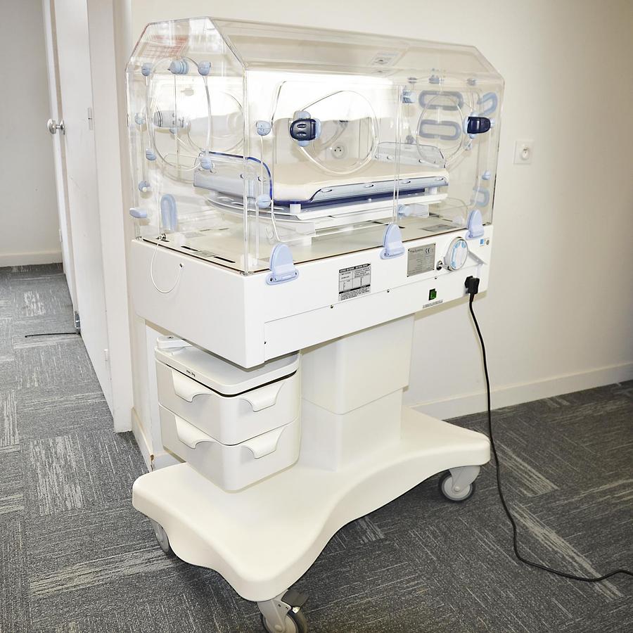 D'occasion INCUBATEUR MEDIPREMA MP5 ISIS ANNEE 2010