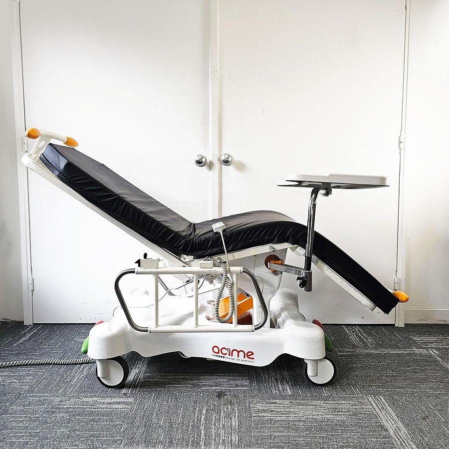 D'occasion FAUTEUIL AMBULATOIRE ÉLECTRIQUE ACIME