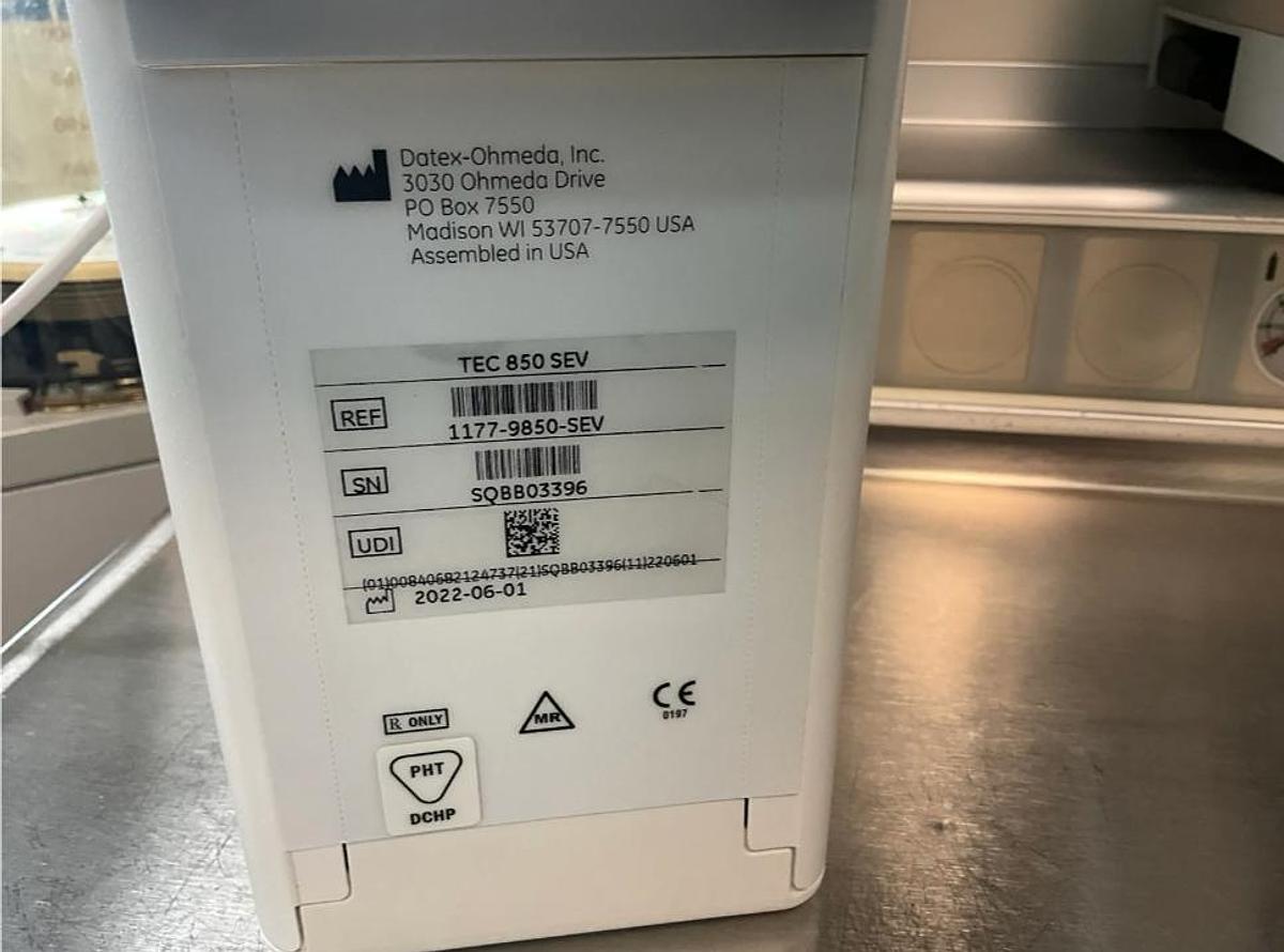 D'occasion STATION COMPLETE RESPIRATEUR D’ANESTHÉSIE MOBILE DATEX-OHMEDA AESTIVA 3000