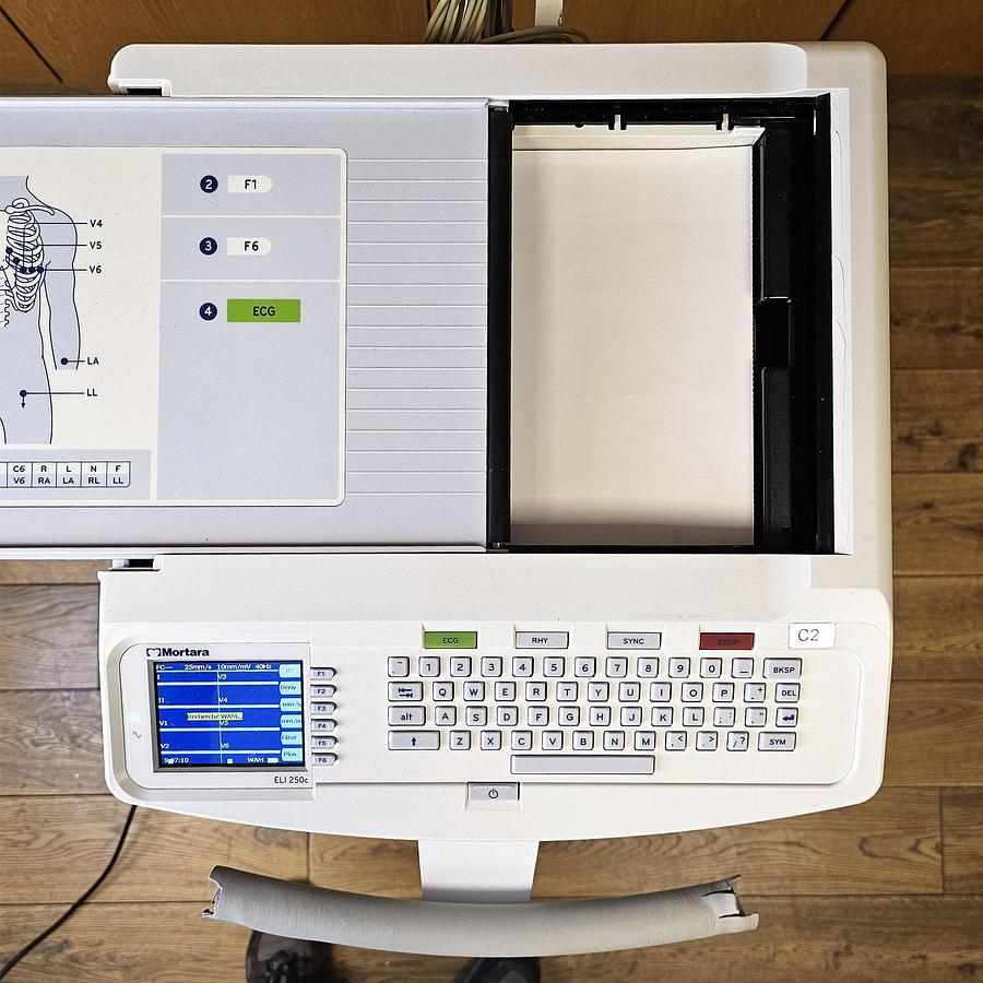 D'occasion ECG MORTARA ELI 250c