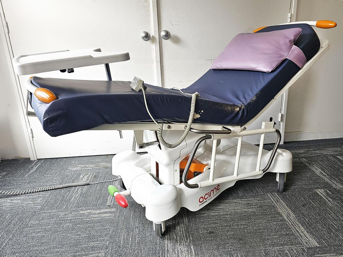 D'occasion FAUTEUIL AMBULATOIRE ÉLECTRIQUE ACIME