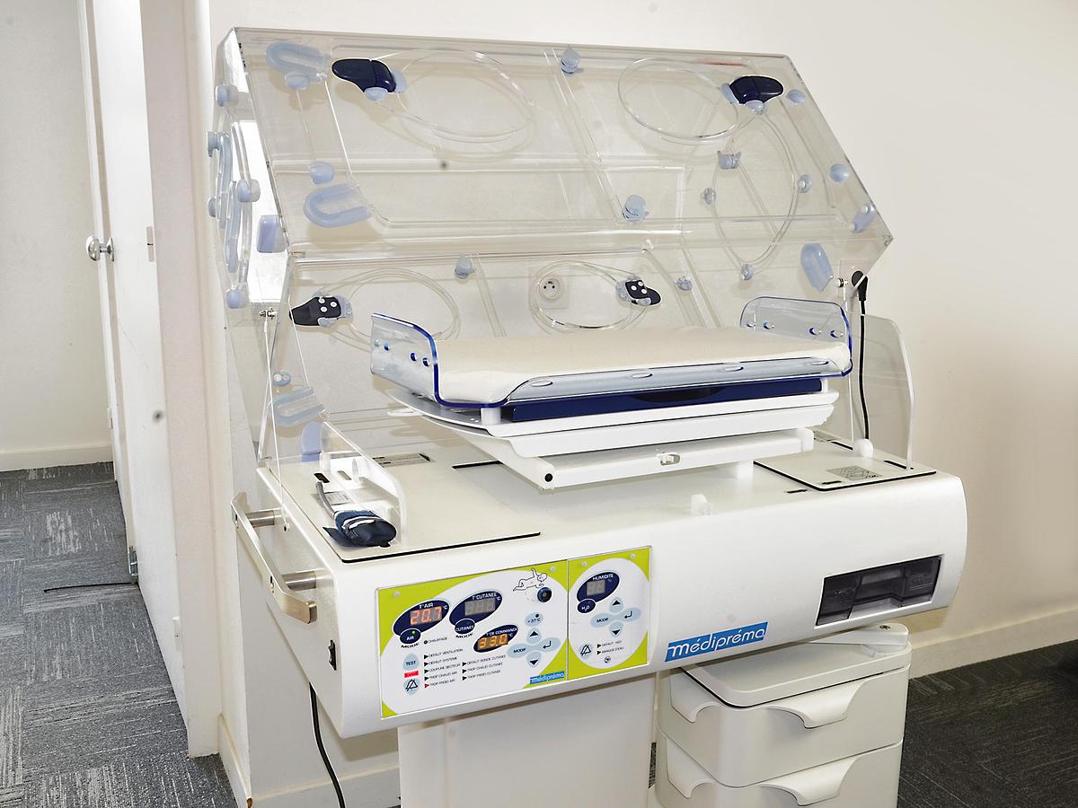 D'occasion INCUBATEUR MEDIPREMA MP5 ISIS ANNEE 2010